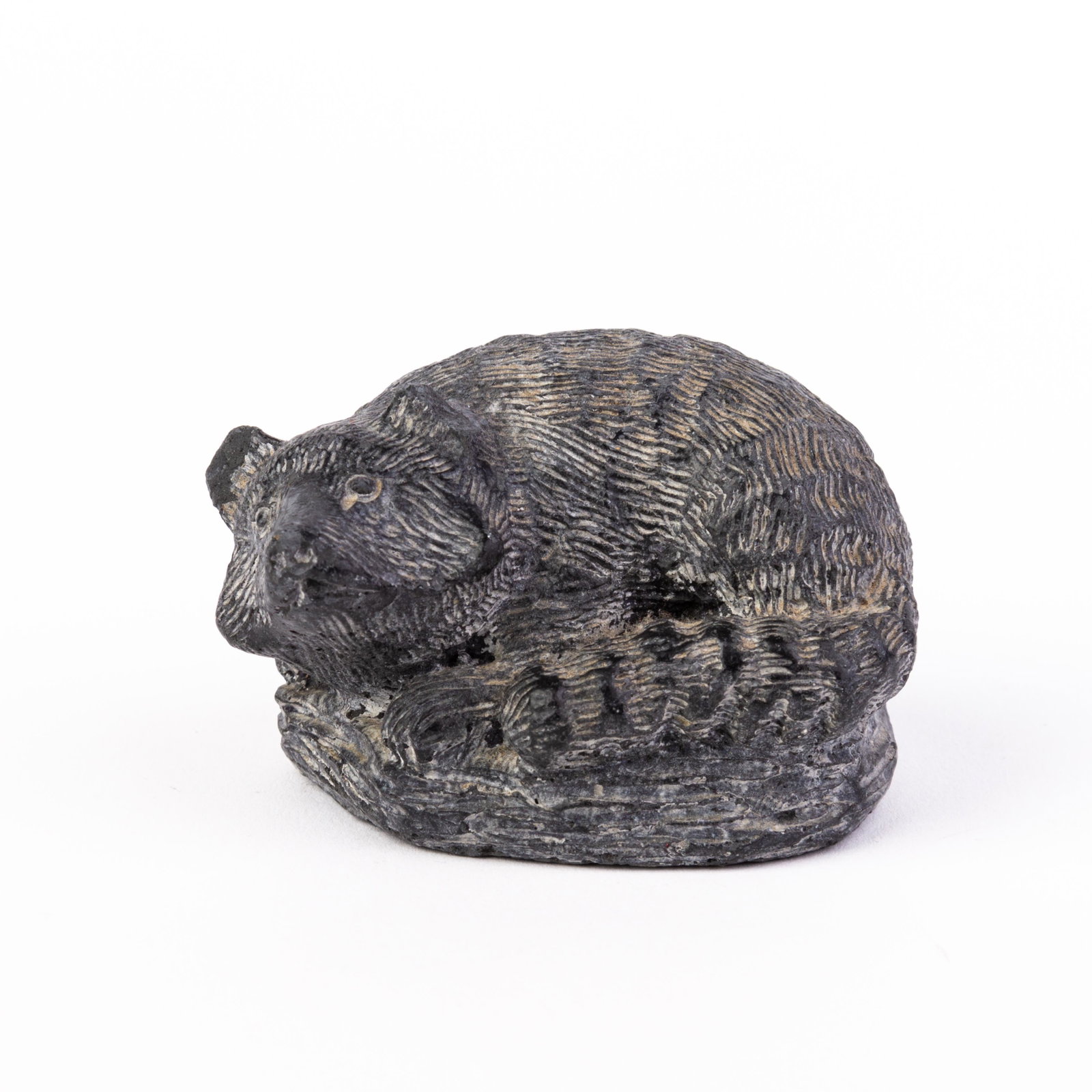 Canadian Inuit Sculpture: Please carefully study all photographs to get an accurate idea of the object. In good condition, as seen. Shipping is in-house and we ship internationally to US and rest of the world. You may follow o