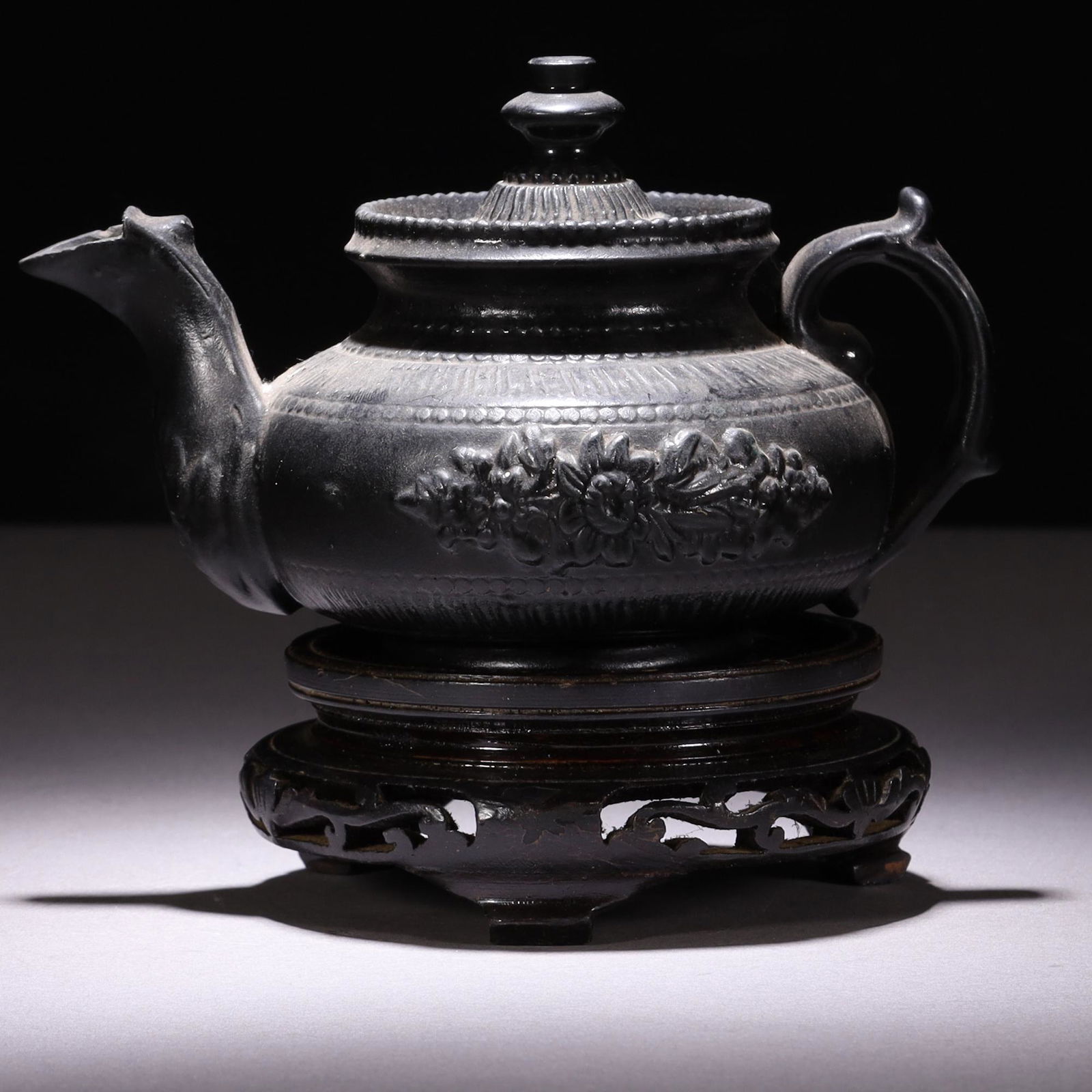 Chinese Black Basalt Teapot on Stand (1 of 10)