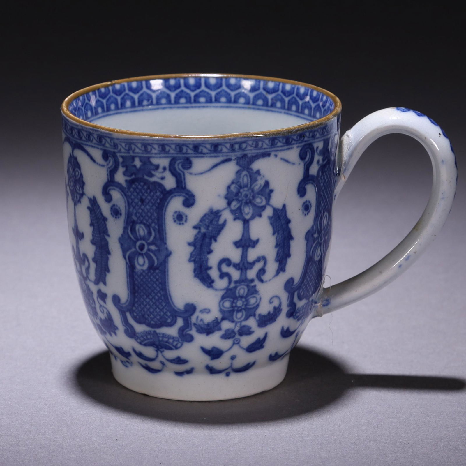 Georgian 18th Century Transferware Porcelain Tea Cup: MEASURING APPROX 9.3 X 6.5CM. Please carefully study all photographs to get an accurate idea of the object. In good condition, as seen. Shipping is in-house and we ship internationally to US and rest