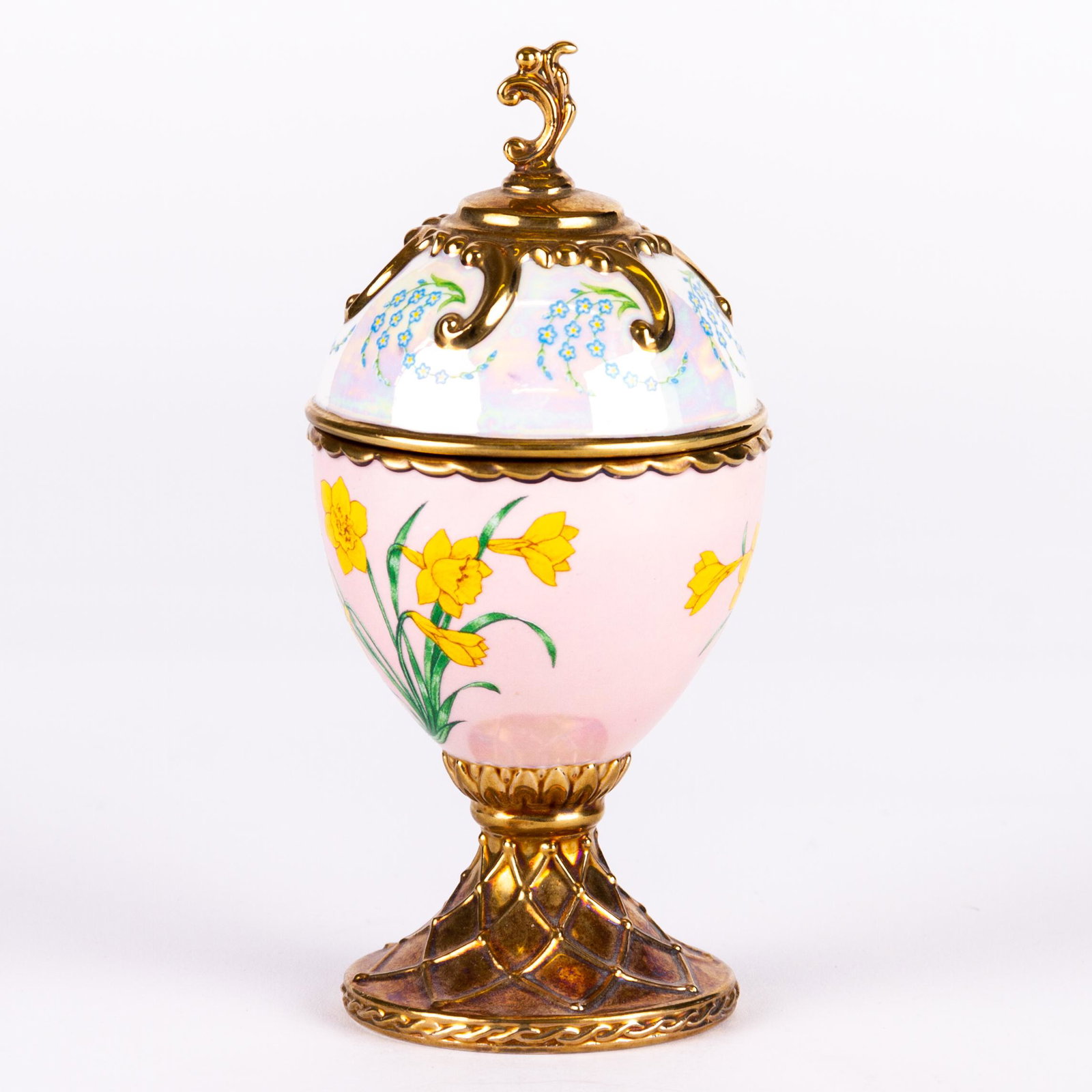 House of Faberge Musical Egg Playing Tchiakovsky's Romance: DIMENSIONS APPROX 13x6x6CM. Please carefully study all photographs to get an accurate idea of the object. In good condition, as seen. Shipping is in-house and we ship internationally to US and rest of