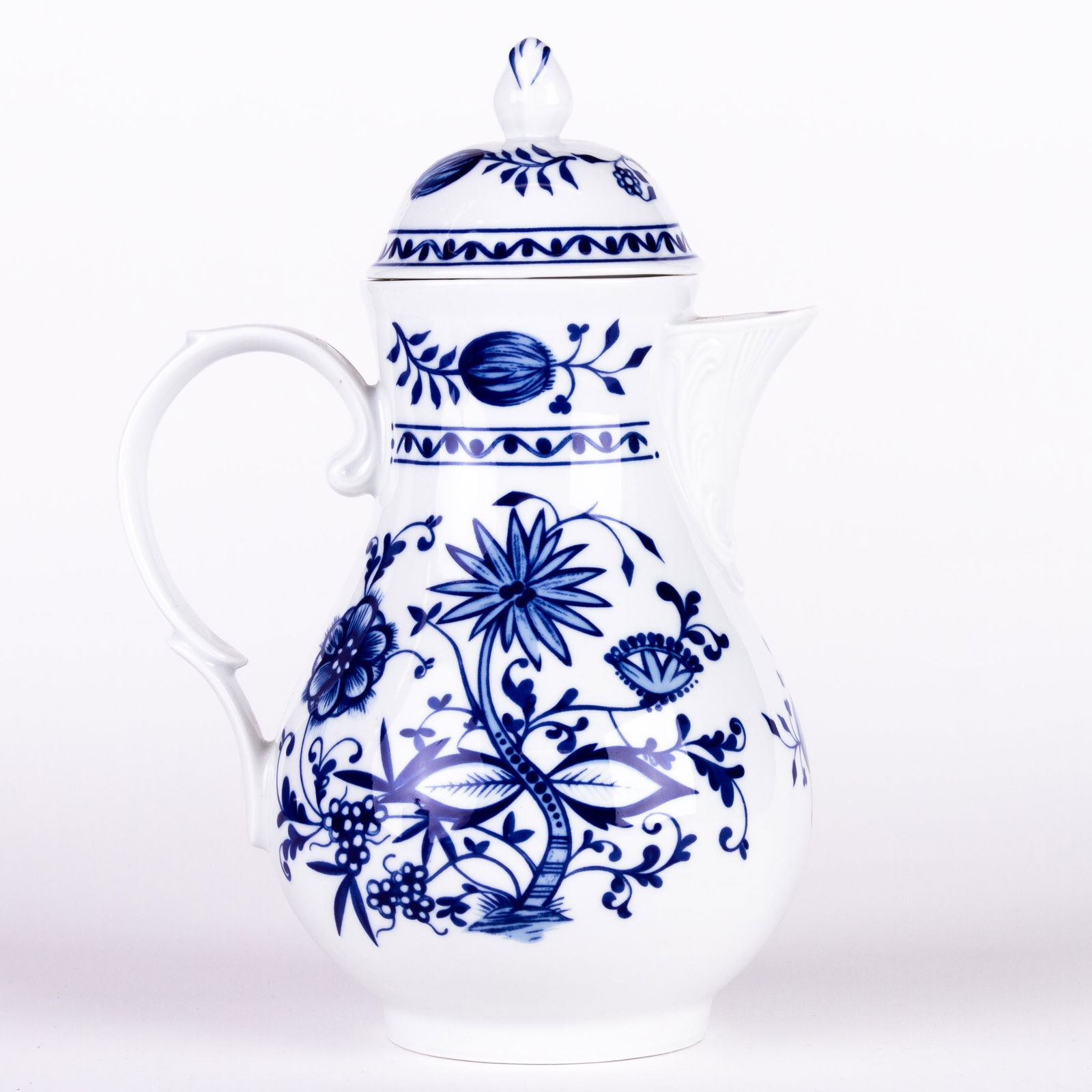 German Blue & White Onion Pattern Porcelain Teapot (1 of 6)