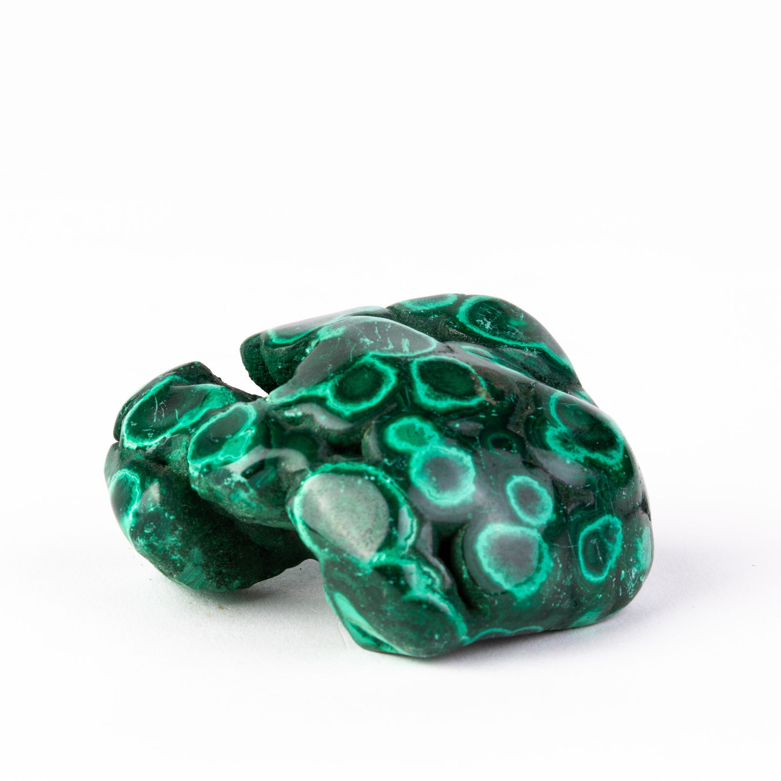 Malachite Geode Gemstone: Please carefully study all photographs to get an accurate idea of the object. In good condition, as seen. Shipping is in-house and we ship internationally to US and rest of the world. You may follow o