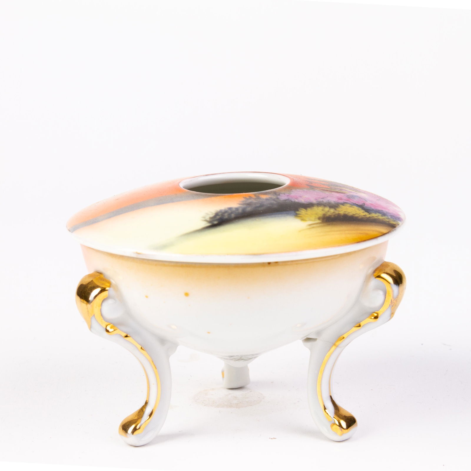Art Deco Japanese Noritake Porcelain Censer: DIMENSIONS APPROX 10x10x6.5CM. Please carefully study all photographs to get an accurate idea of the object. In good condition, as seen. Shipping is in-house and we ship internationally to US and rest