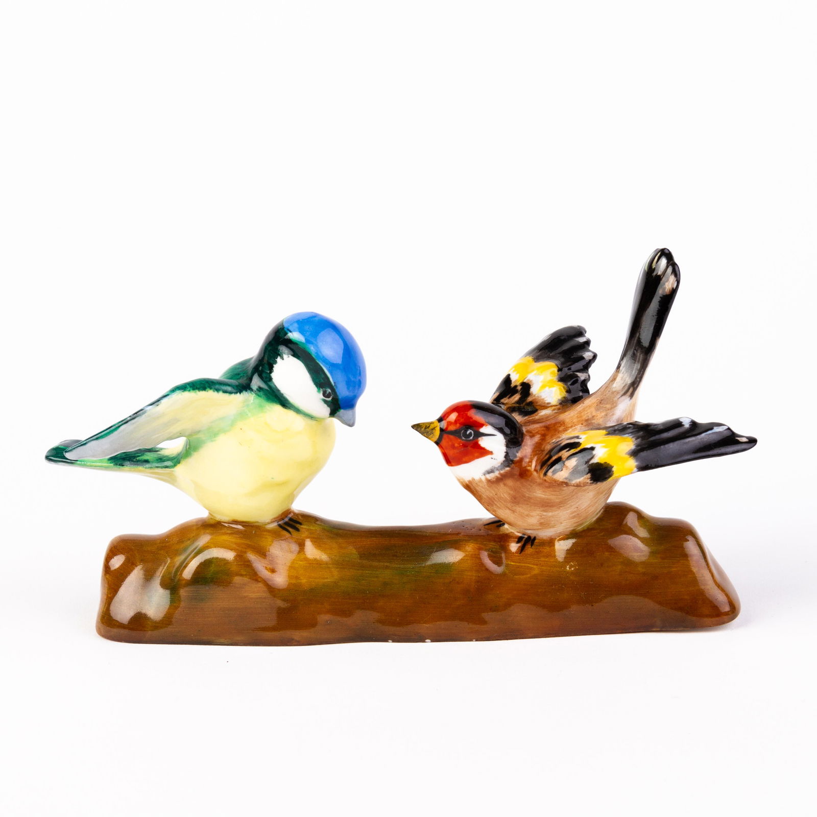 J. T. Jones Signed Staffordshire Porcelain Birds Figure: DIMENSIONS APPROX 13.5x7x3CM. Please carefully study all photographs to get an accurate idea of the object. In good condition, as seen. Shipping is in-house and we ship internationally to US and rest