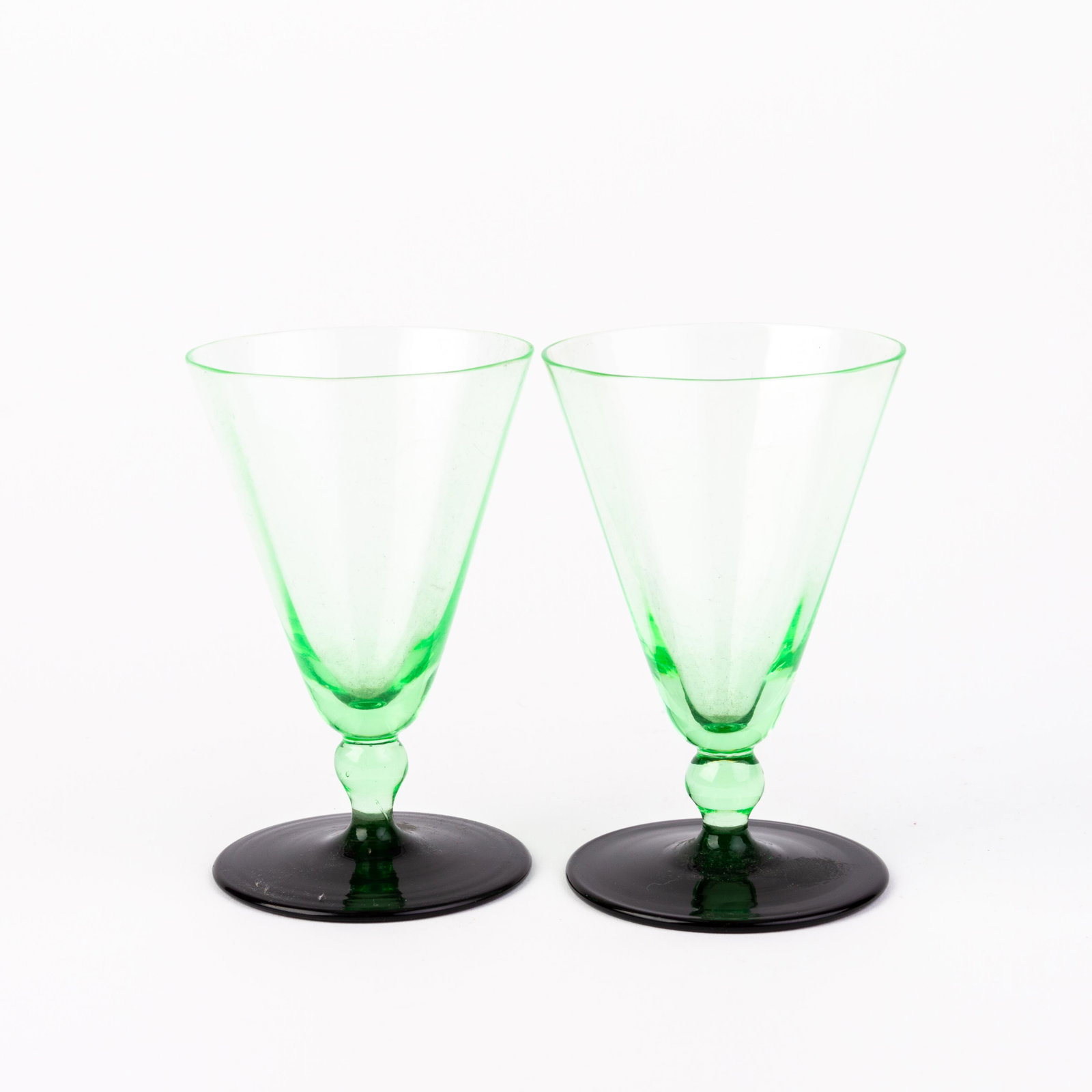 Pair of Art Deco Green Cocktail Glasses: DIMENSIONS APPROX 6x6x10CM. Please carefully study all photographs to get an accurate idea of the object. In good condition, as seen. Shipping is in-house and we ship internationally to US and rest of
