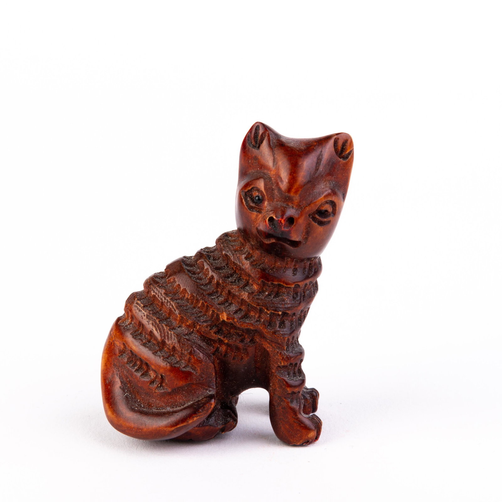 Japanese Carved Boxwood Netsuke Inro of a Cat: DIMENSIONS APPROX 6x4x3CM. Please carefully study all photographs to get an accurate idea of the object. In good condition, as seen. Shipping is in-house and we ship internationally to US and rest of 