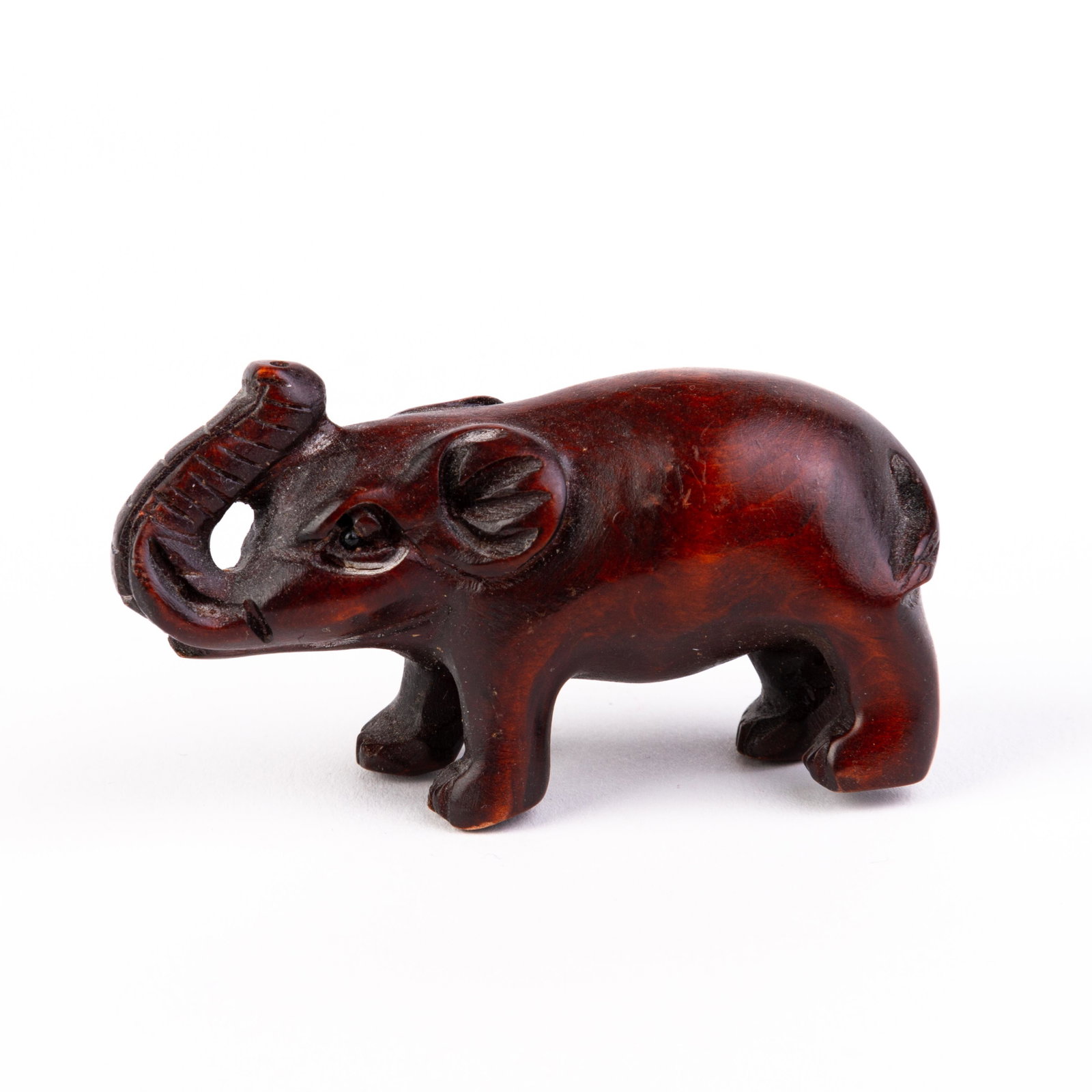 Signed Japanese Boxwood Netsuke Inro of an Elephant: DIMENSIONS APPROX 3x7x2.5CM. Please carefully study all photographs to get an accurate idea of the object. In good condition, as seen. Shipping is in-house and we ship internationally to US and rest o