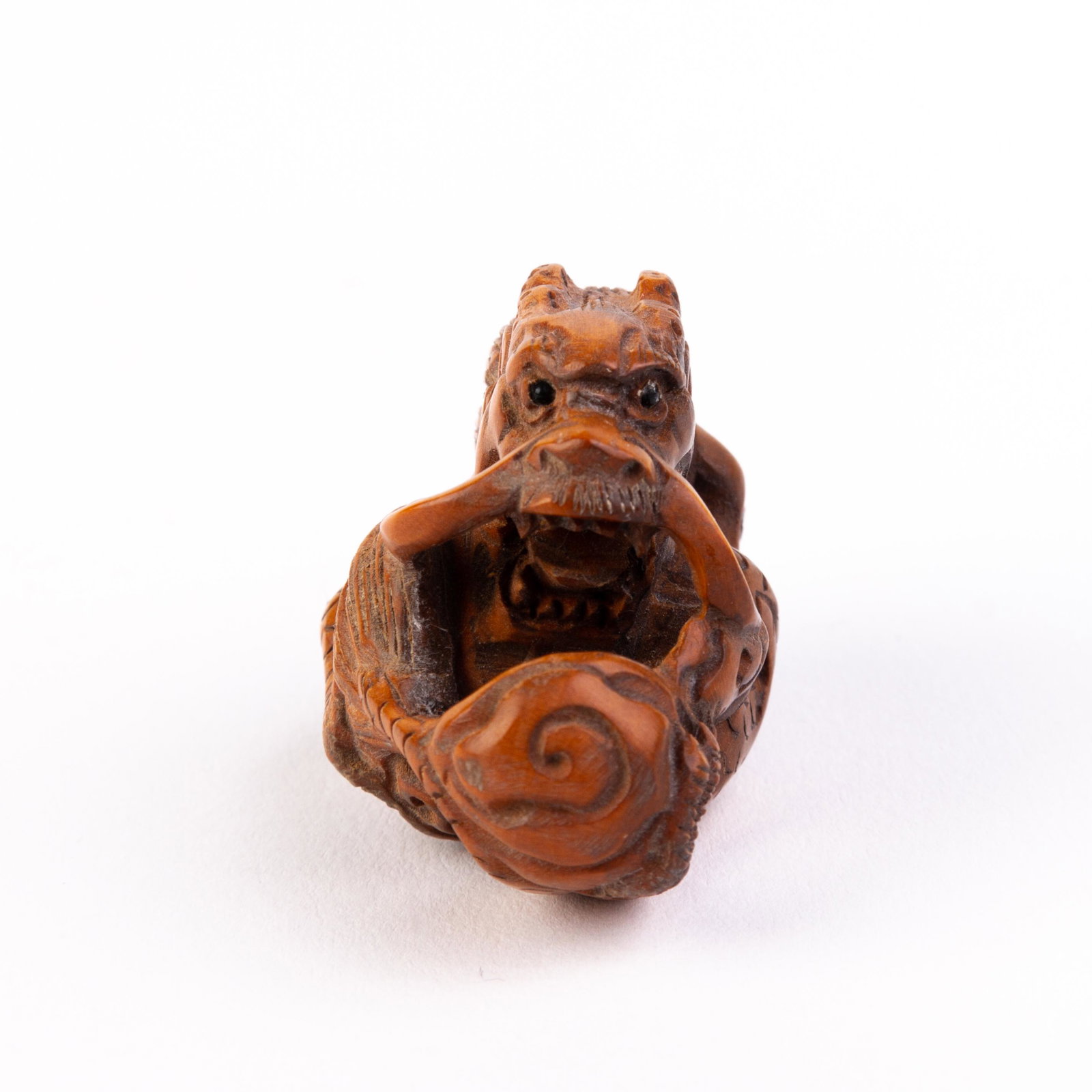 Signed Japanese Boxwood Netsuke Inro of a Dragon: DIMENSIONS APPROX 4x3x2.5CM. Please carefully study all photographs to get an accurate idea of the object. In good condition, as seen. Shipping is in-house and we ship internationally to US and rest o