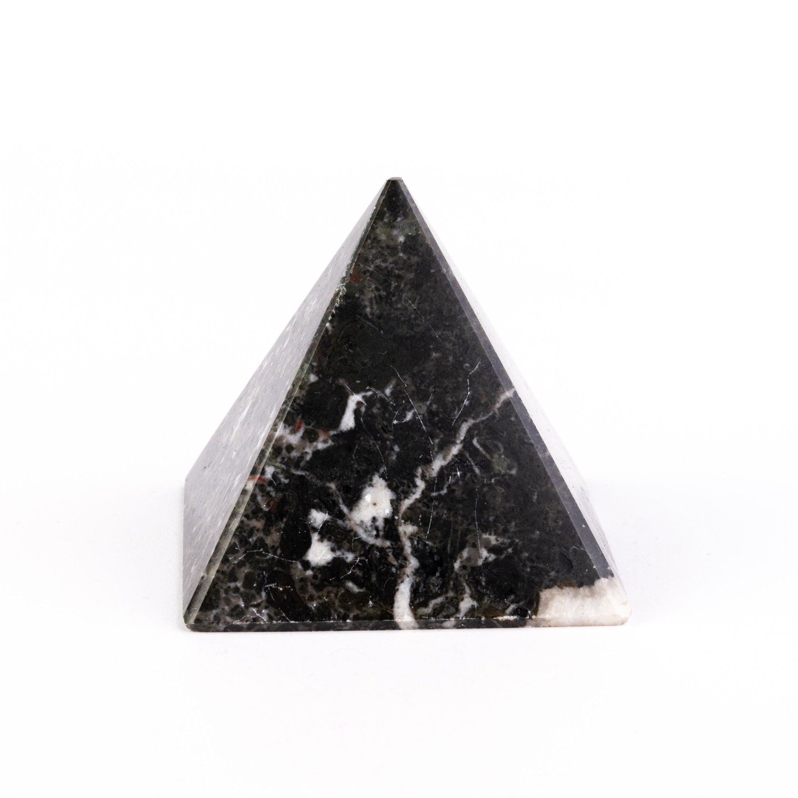 Grand Tour Geode Specimen Pyramid Desk Paperweight: DIMENSIONS APPROX 7x7x7CM. Please carefully study all photographs to get an accurate idea of the object. In good condition, as seen. Shipping is in-house and we ship internationally to US and rest of 