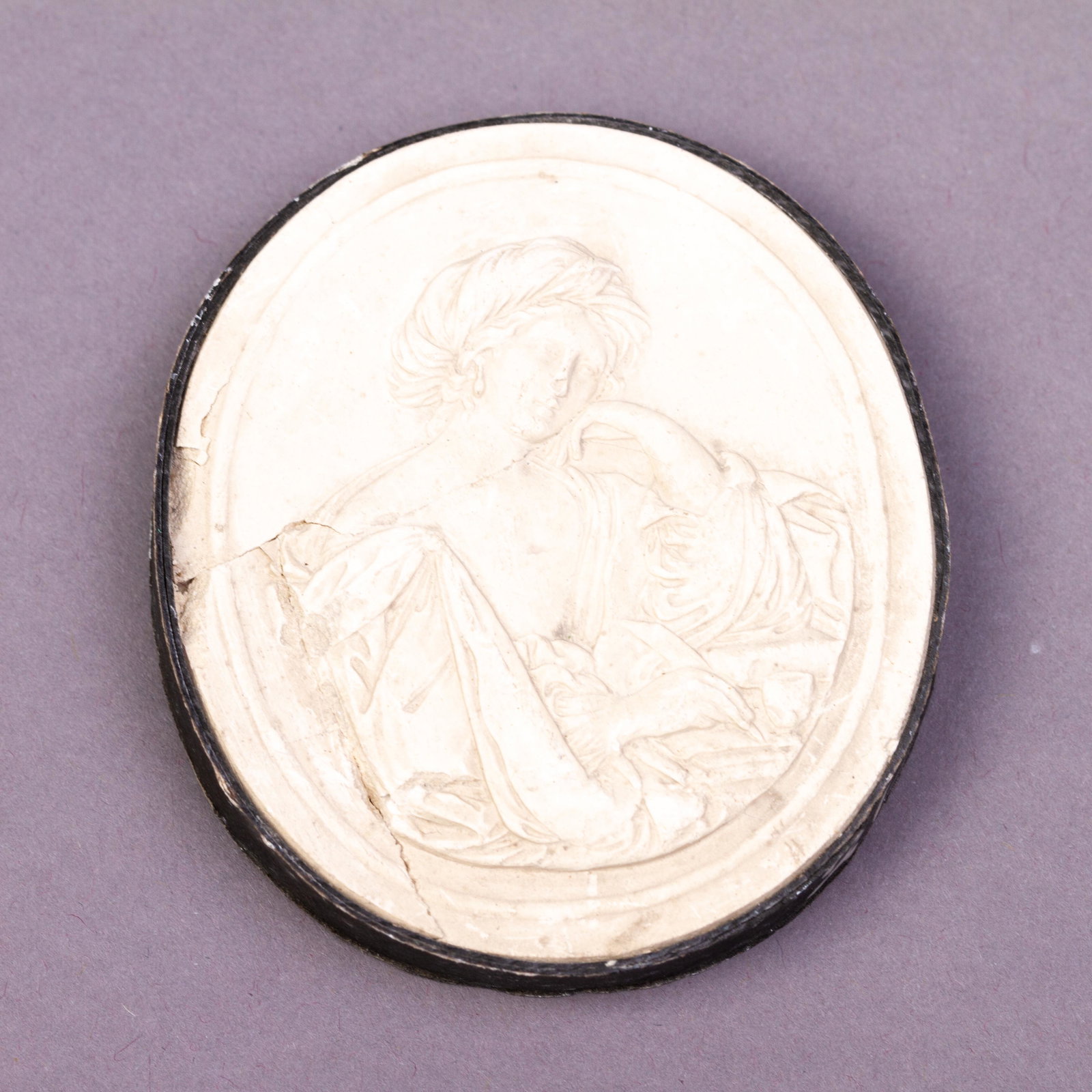 Grand Tour Plaster Cameo Intaglio 19th Century Portrait: DIMENSIONS APPROX 7x6.5x1CM. Please carefully study all photographs to get an accurate idea of the object. In good condition, as seen. Shipping is in-house and we ship internationally to US and rest o