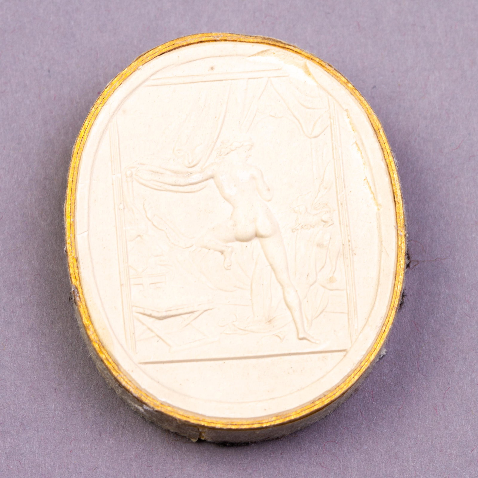 Grand Tour Plaster Cameo Intaglio 19th Century Portrait: DIMENSIONS APPROX 5x4x1CM. Please carefully study all photographs to get an accurate idea of the object. In good condition, as seen. Shipping is in-house and we ship internationally to US and rest of 
