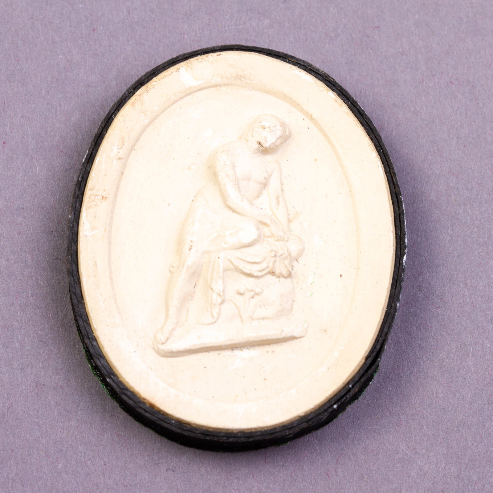 Grand Tour Plaster Cameo Intaglio 19th Century Portrait: DIMENSIONS APPROX 4.5x4x1CM. Please carefully study all photographs to get an accurate idea of the object. In good condition, as seen. Shipping is in-house and we ship internationally to US and rest o