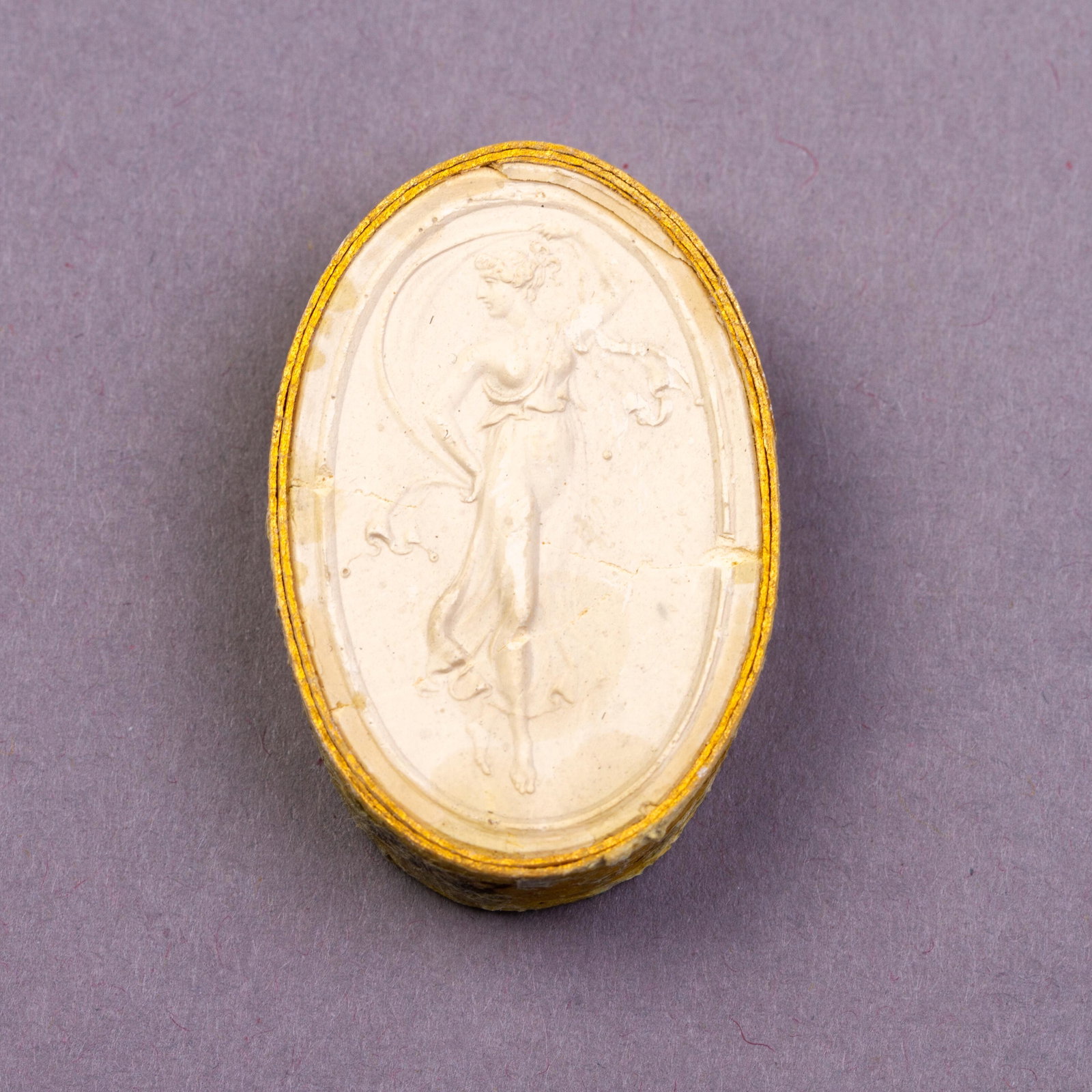 Grand Tour Plaster Cameo Intaglio 19th Century Portrait: DIMENSIONS APPROX 4x2.5x1CM. Please carefully study all photographs to get an accurate idea of the object. In good condition, as seen. Shipping is in-house and we ship internationally to US and rest o