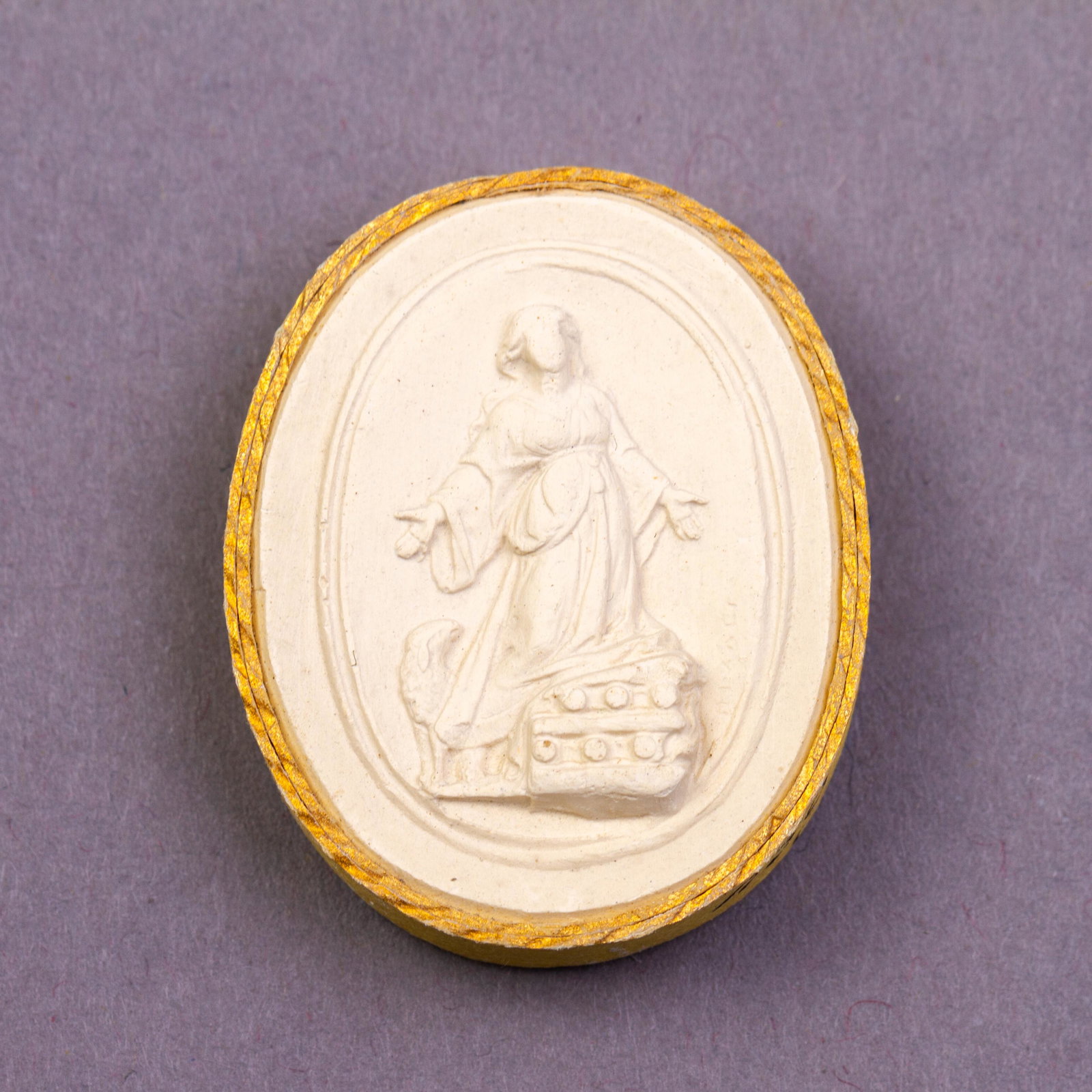 Grand Tour Plaster Cameo Intaglio 19th Century Portrait: DIMENSIONS APPROX 3x2.5x1CM. Please carefully study all photographs to get an accurate idea of the object. In good condition, as seen. Shipping is in-house and we ship internationally to US and rest o