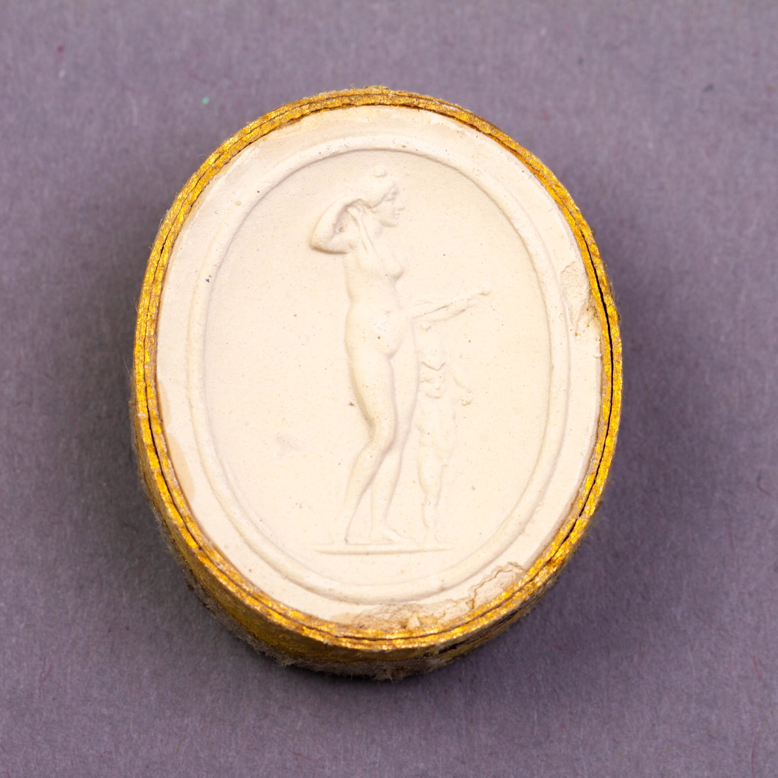 Grand Tour Plaster Cameo Intaglio 19th Century Portrait: DIMENSIONS APPROX 3x2.5x1CM. Please carefully study all photographs to get an accurate idea of the object. In good condition, as seen. Shipping is in-house and we ship internationally to US and rest o