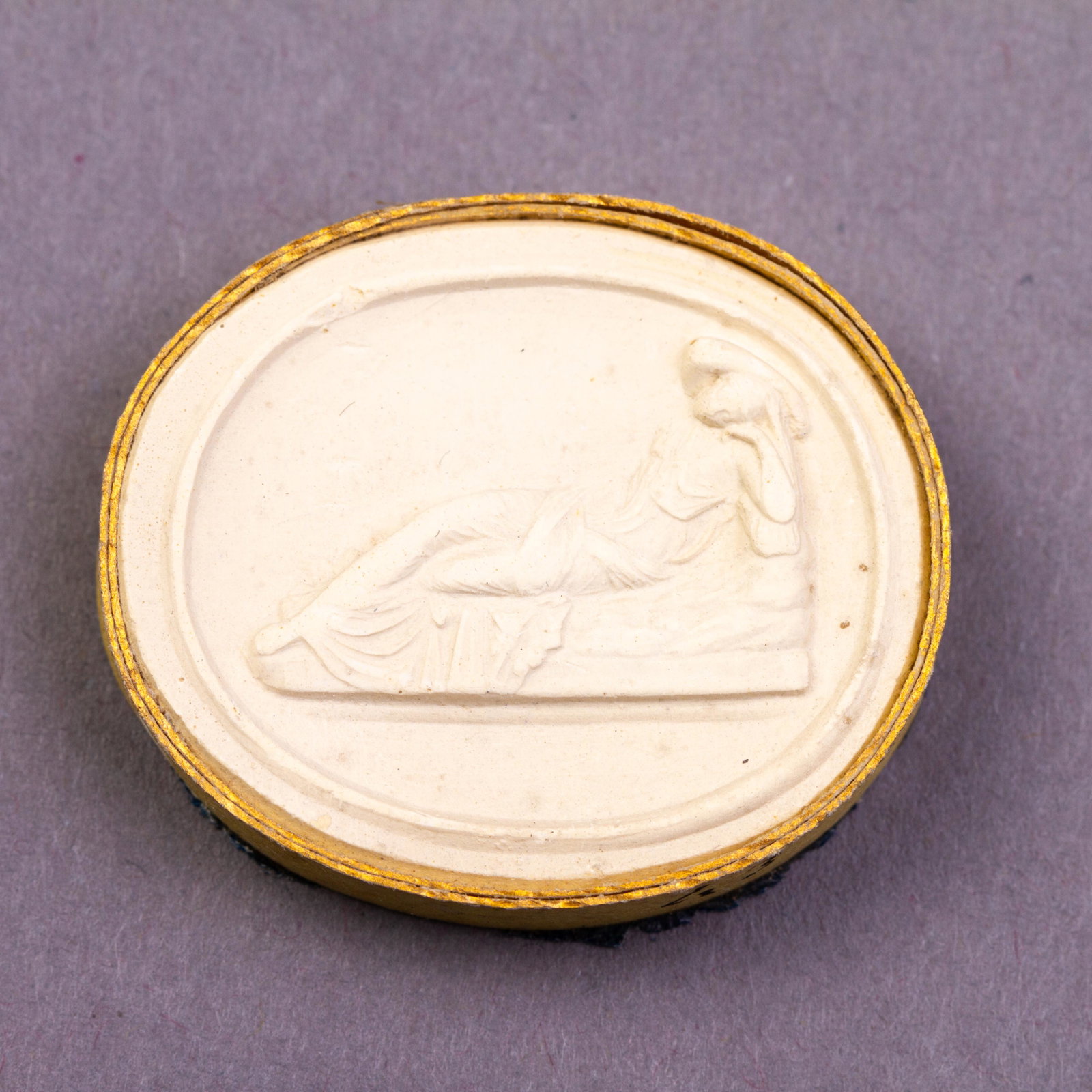 Grand Tour Plaster Cameo Intaglio 19th Century Portrait: DIMENSIONS APPROX 3x2.5x1CM. Please carefully study all photographs to get an accurate idea of the object. In good condition, as seen. Shipping is in-house and we ship internationally to US and rest o