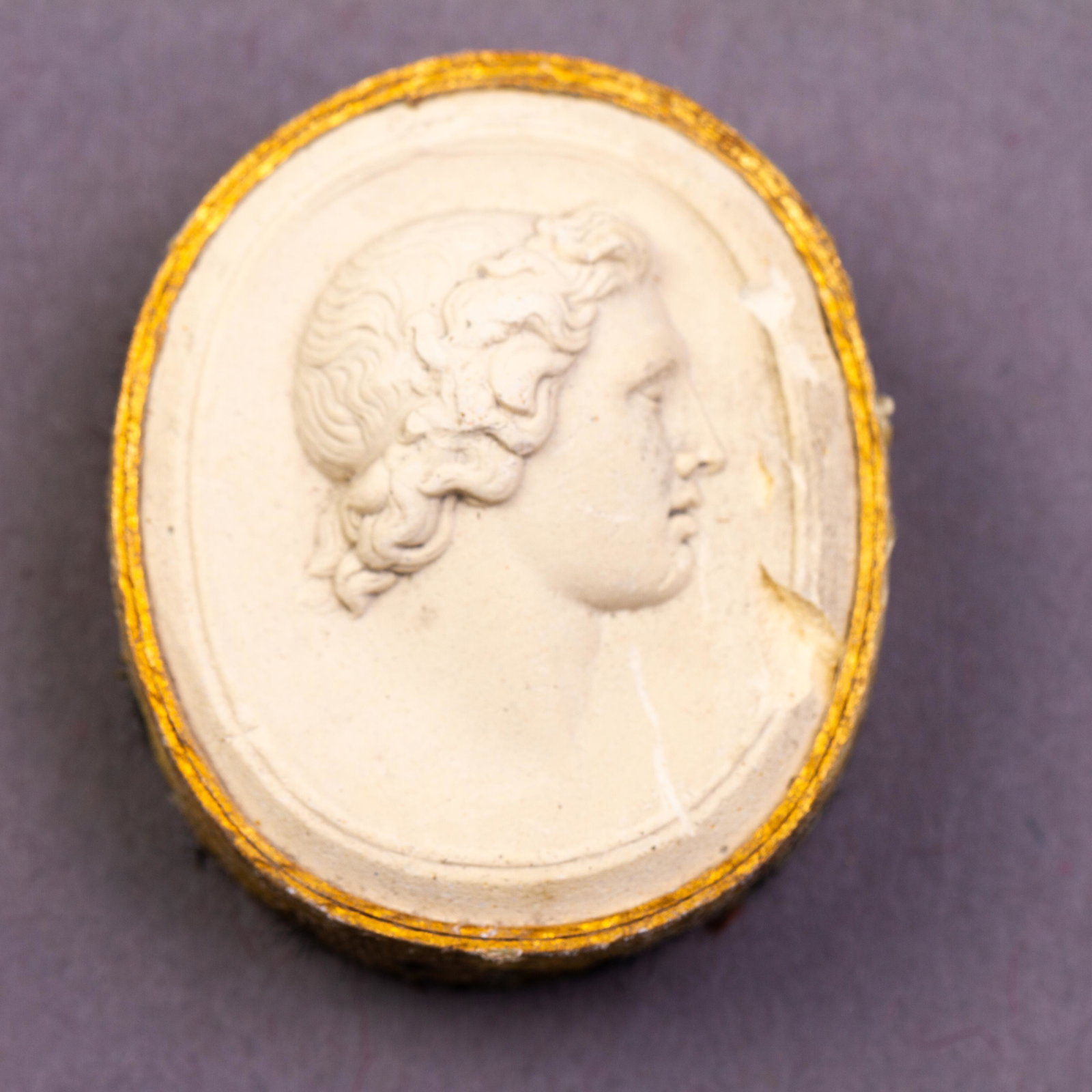 Grand Tour Plaster Cameo Intaglio 19th Century Portrait: DIMENSIONS APPROX 3x2.5x1CM. Please carefully study all photographs to get an accurate idea of the object. In good condition, as seen. Shipping is in-house and we ship internationally to US and rest o