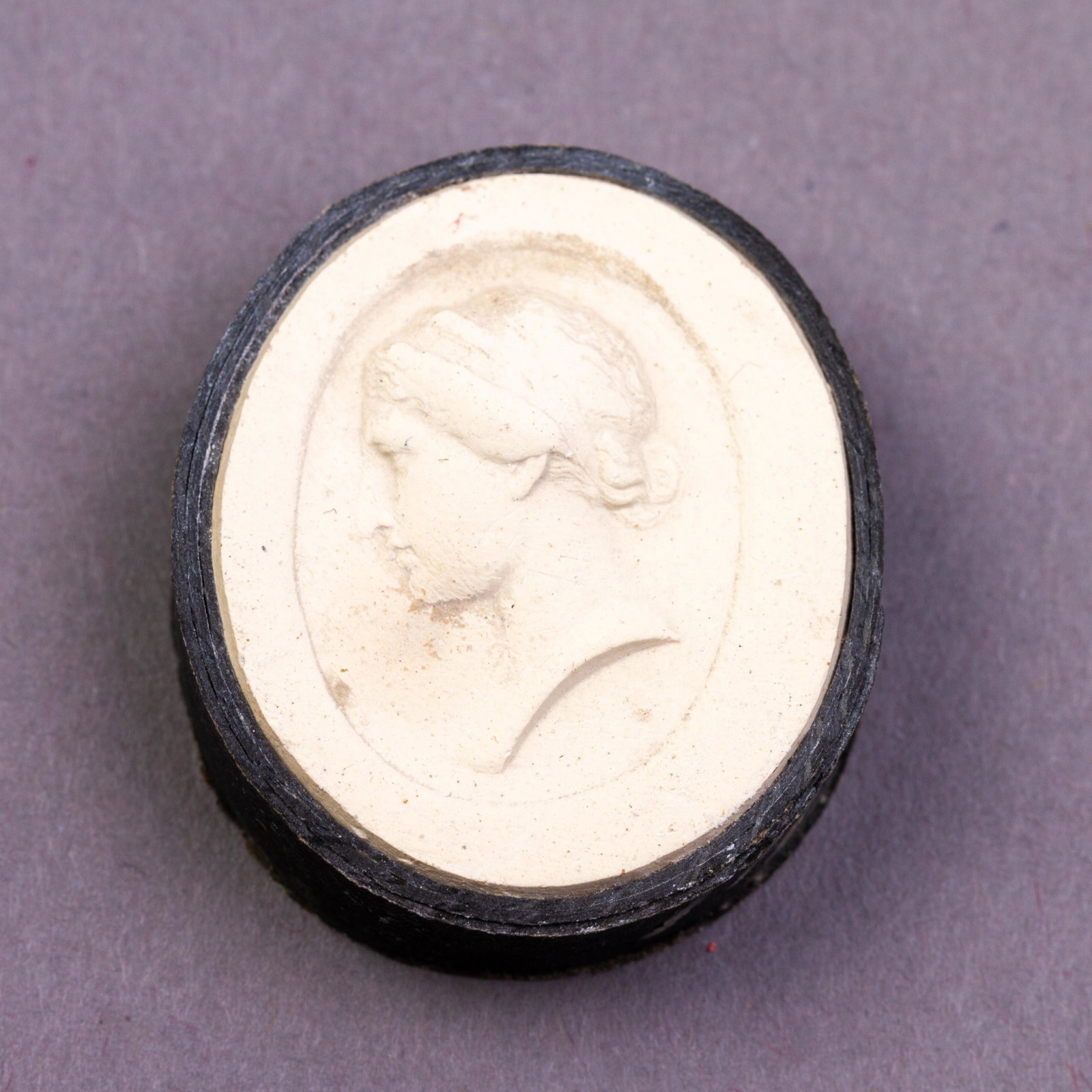 Grand Tour Plaster Cameo Intaglio 19th Century Portrait: DIMENSIONS APPROX 3x2.5x1CM. Please carefully study all photographs to get an accurate idea of the object. In good condition, as seen. Shipping is in-house and we ship internationally to US and rest o