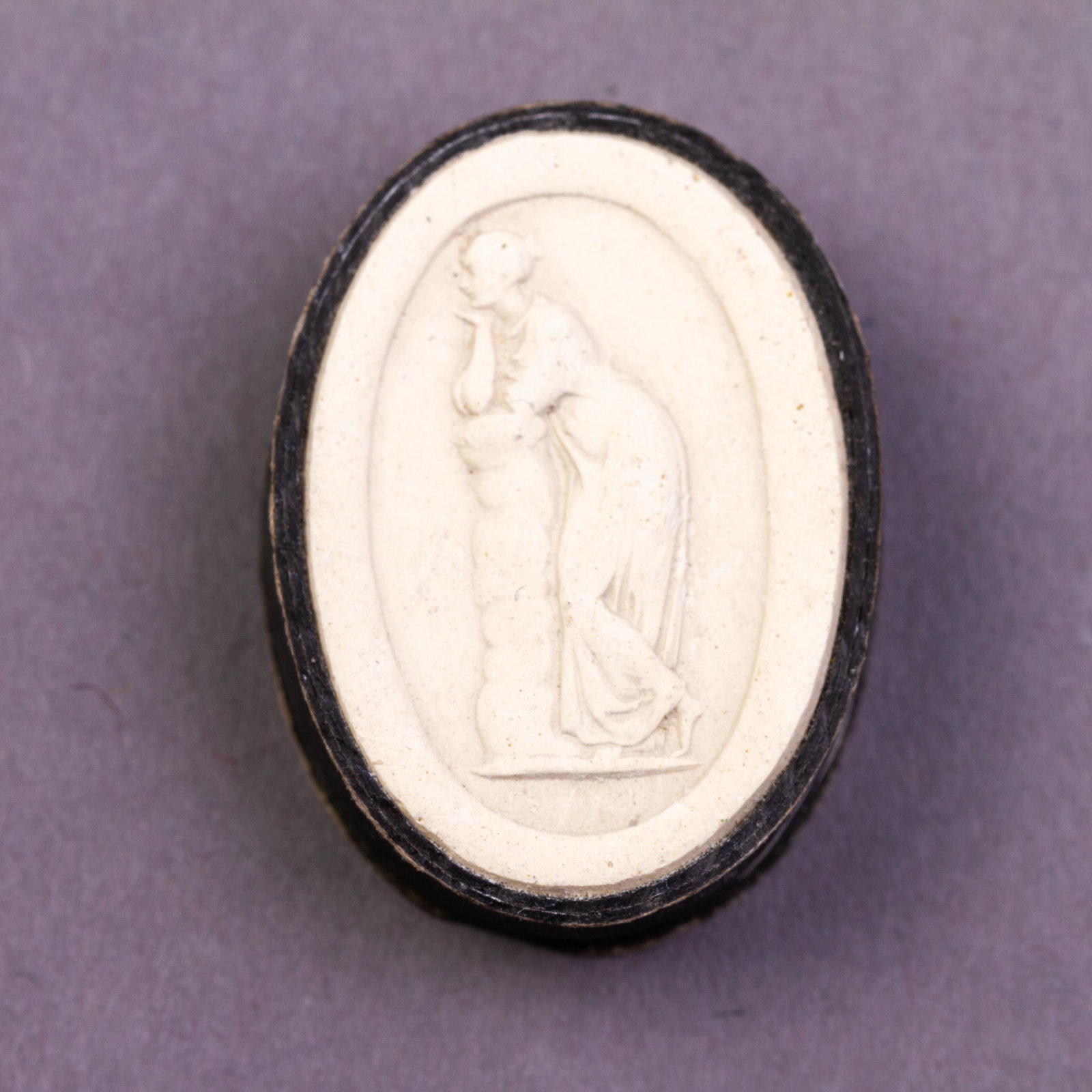 Grand Tour Plaster Cameo Intaglio 19th Century Portrait: DIMENSIONS APPROX 3x2.5x1CM. Please carefully study all photographs to get an accurate idea of the object. In good condition, as seen. Shipping is in-house and we ship internationally to US and rest o