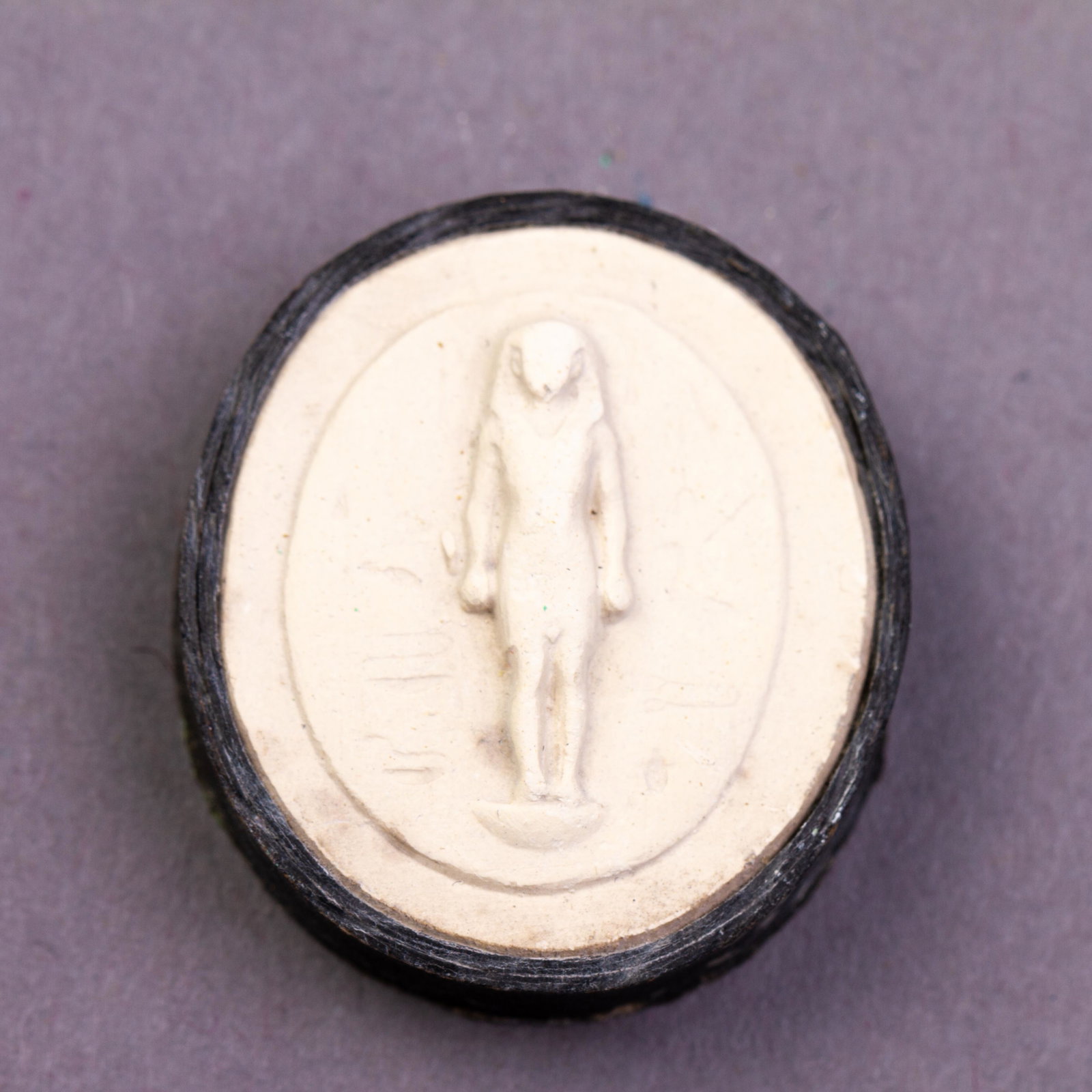 Grand Tour Plaster Cameo Intaglio 19th Century Portrait: DIMENSIONS APPROX 3x2.5x1CM. Please carefully study all photographs to get an accurate idea of the object. In good condition, as seen. Shipping is in-house and we ship internationally to US and rest o