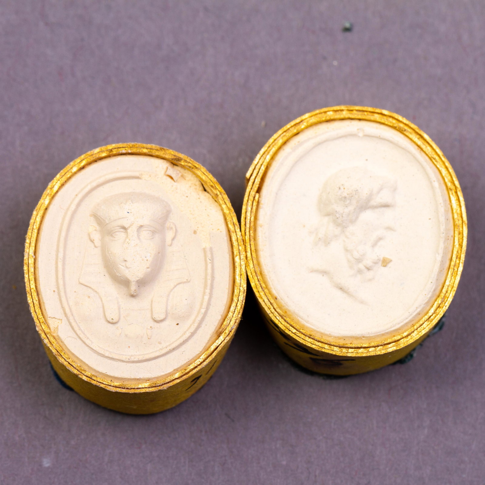 Grand Tour Plaster Cameo Intaglio 19th Century Portraits: DIMENSIONS APPROX 2x2.5x1CM. Please carefully study all photographs to get an accurate idea of the object. In good condition, as seen. Shipping is in-house and we ship internationally to US and rest o