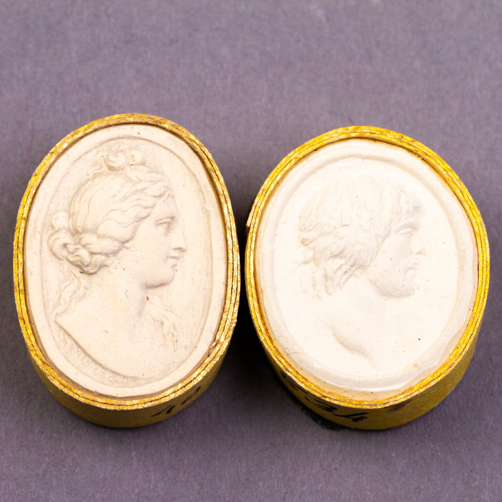 Grand Tour Plaster Cameo Intaglio 19th Century Portraits: DIMENSIONS APPROX 2x2.5x1CM. Please carefully study all photographs to get an accurate idea of the object. In good condition, as seen. Shipping is in-house and we ship internationally to US and rest o