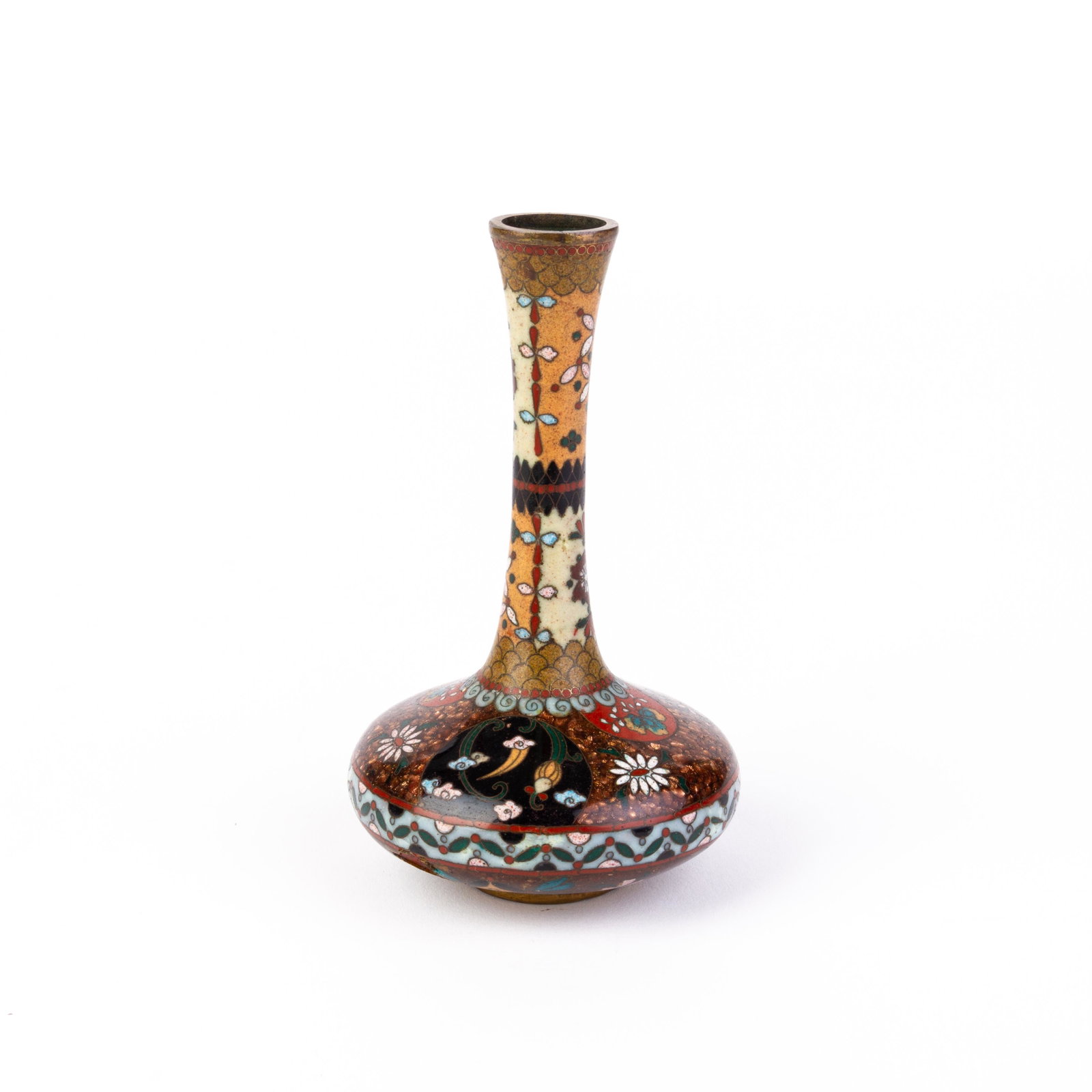 Japanese Cloisonne Enamel Vase Meiji: DIMENSIONS APPROX 13x7x7CM. Please carefully study all photographs to get an accurate idea of the object. In good condition, as seen. Shipping is in-house and we ship internationally to US and rest of