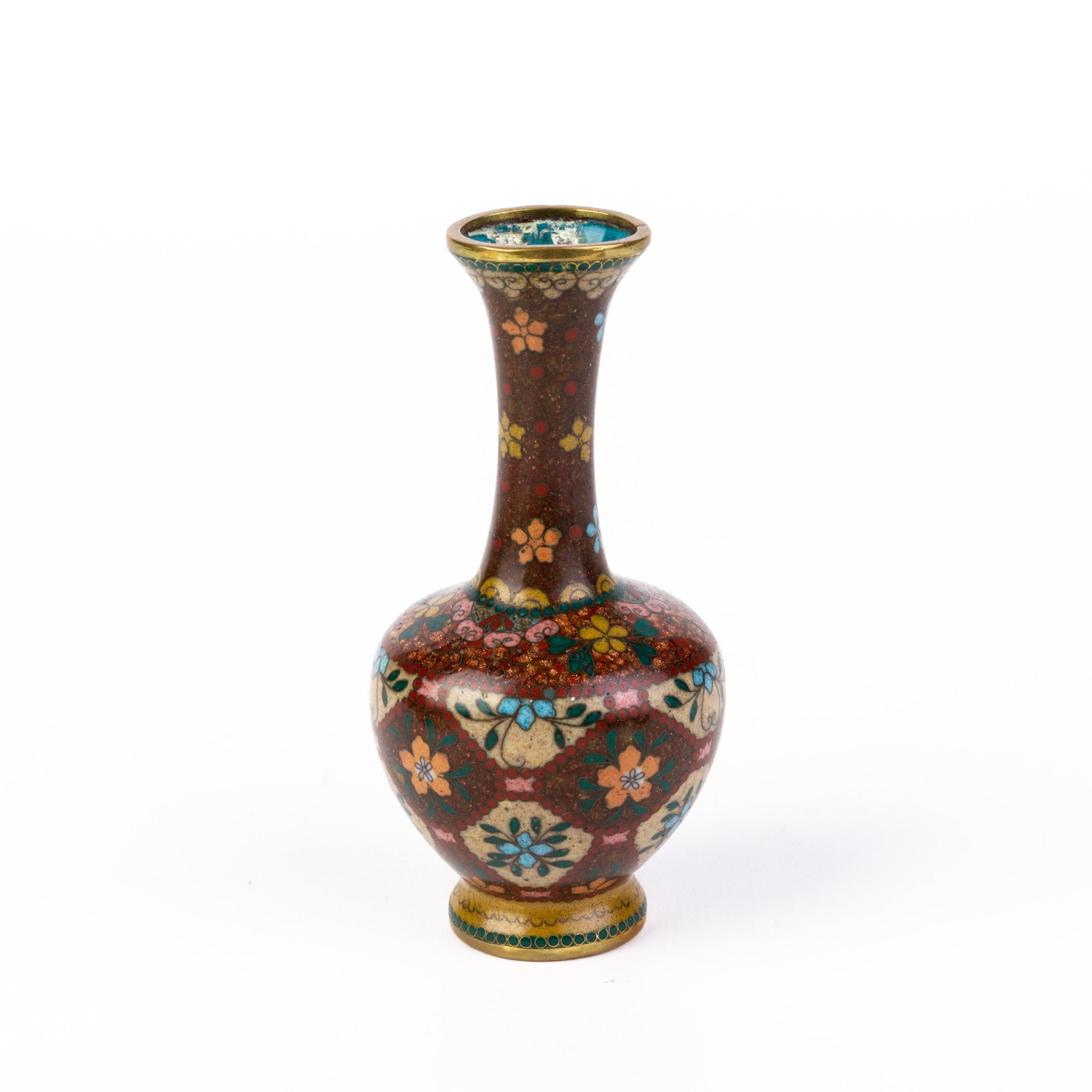 Japanese Cloisonne Enamel Vase Meiji: DIMENSIONS APPROX 12.5x5.5x5.5CM. Please carefully study all photographs to get an accurate idea of the object. In good condition, as seen. Shipping is in-house and we ship internationally to US and r