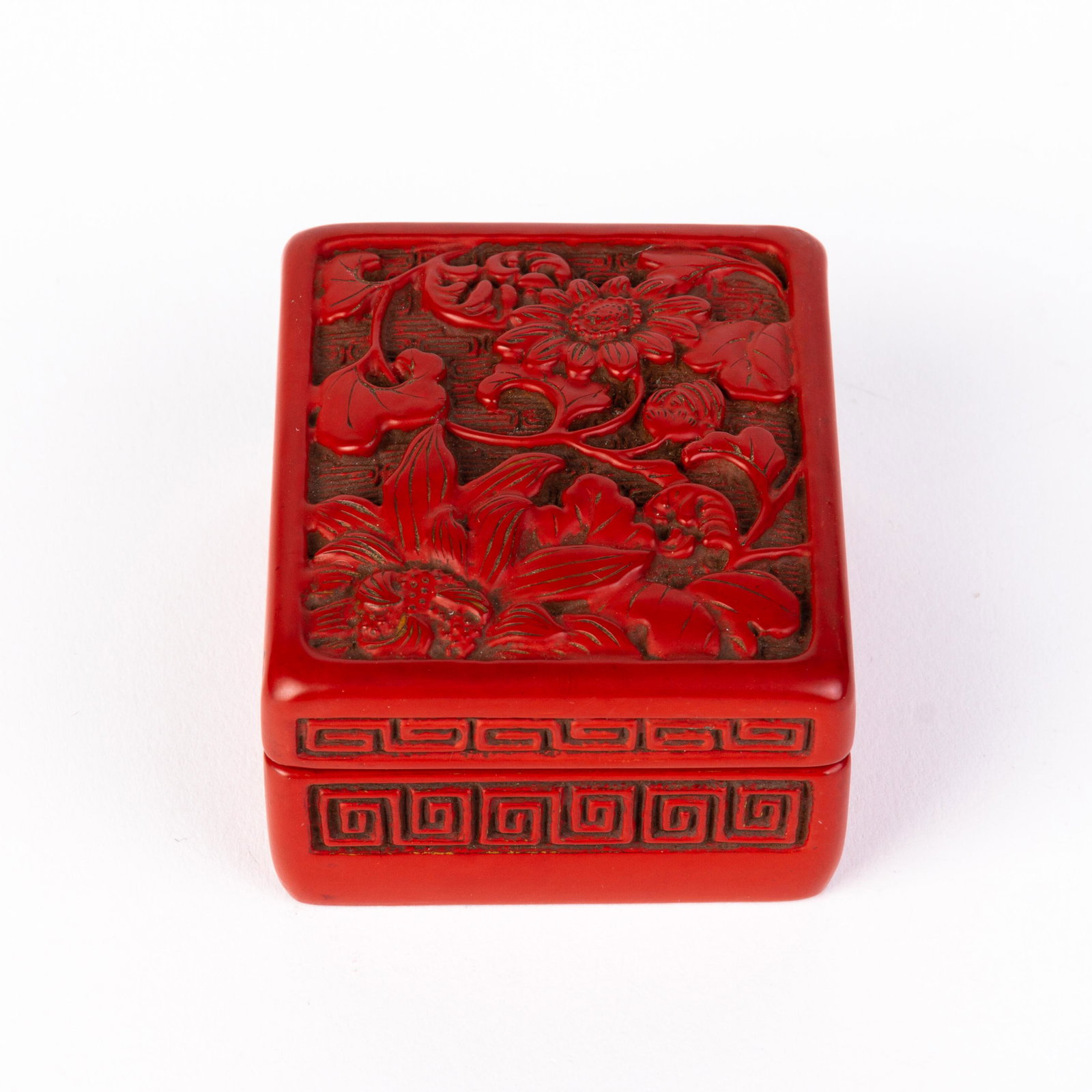 Chinese Carved Cinnabar Lacquered Box: DIMENSIONS APPROX 7x6x4CM. Please carefully study all photographs to get an accurate idea of the object. In good condition, as seen. Shipping is in-house and we ship internationally to US and rest of
