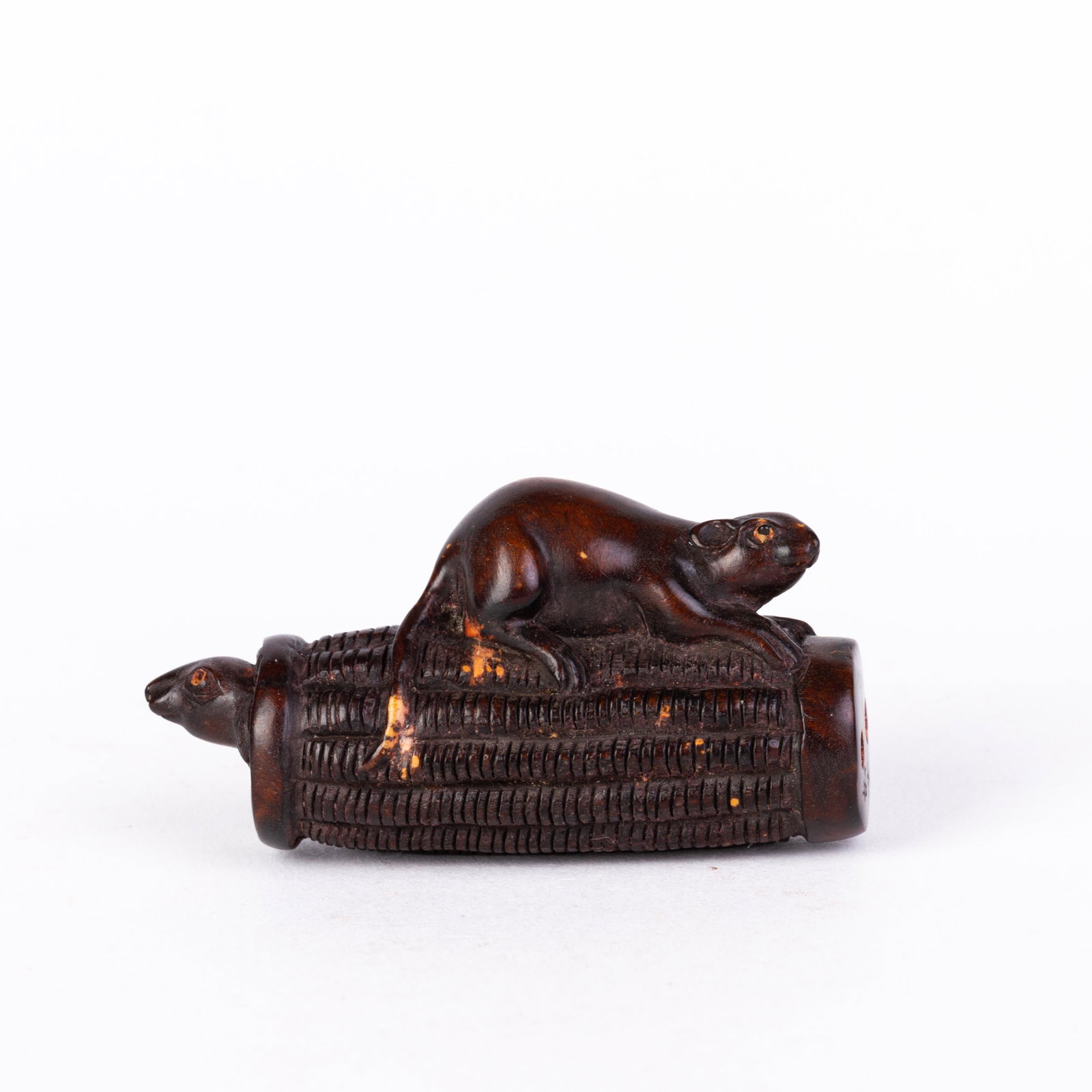 Signed Japanese Carved Wood Netsuke Inro: DIMENSIONS APPROX 5.5x2x2.5CM. Please carefully study all photographs to get an accurate idea of the object. In good condition, as seen. Shipping is in-house and we ship internationally to US and rest