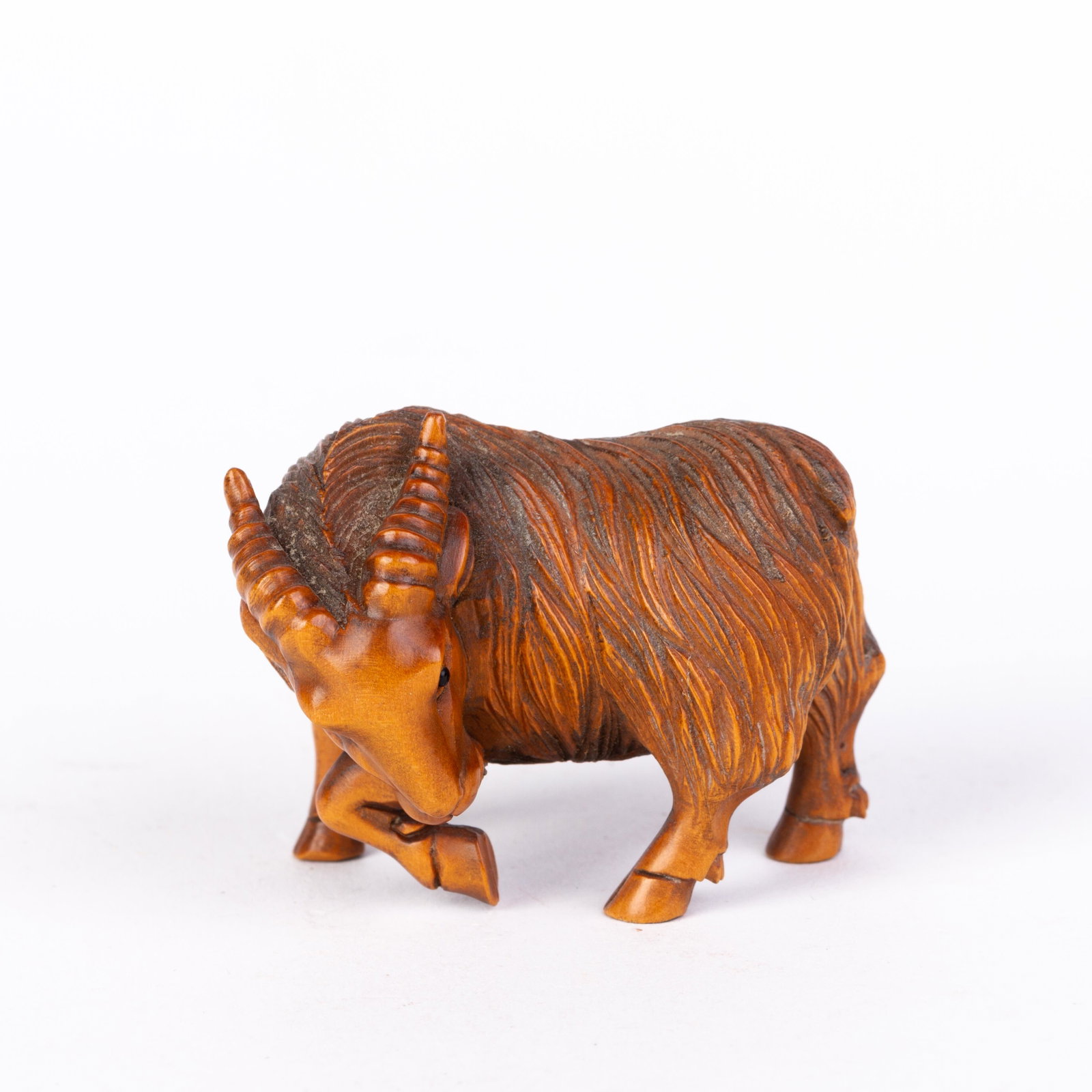 Signed Japanese Carved Wood Netsuke Inro: DIMENSIONS APPROX 5x3x3.5CM. Please carefully study all photographs to get an accurate idea of the object. In good condition, as seen. Shipping is in-house and we ship internationally to US and rest o