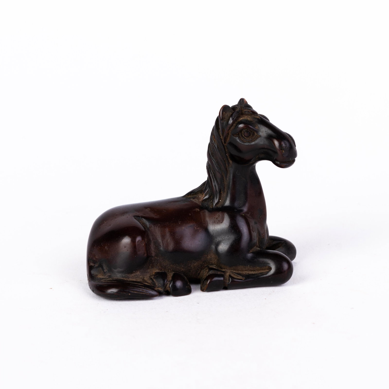 Japanese Carved Wood Netsuke Inro: DIMENSIONS APPROX 5x3x4CM. Please carefully study all photographs to get an accurate idea of the object. In good condition, as seen. Shipping is in-house and we ship internationally to US and rest of 