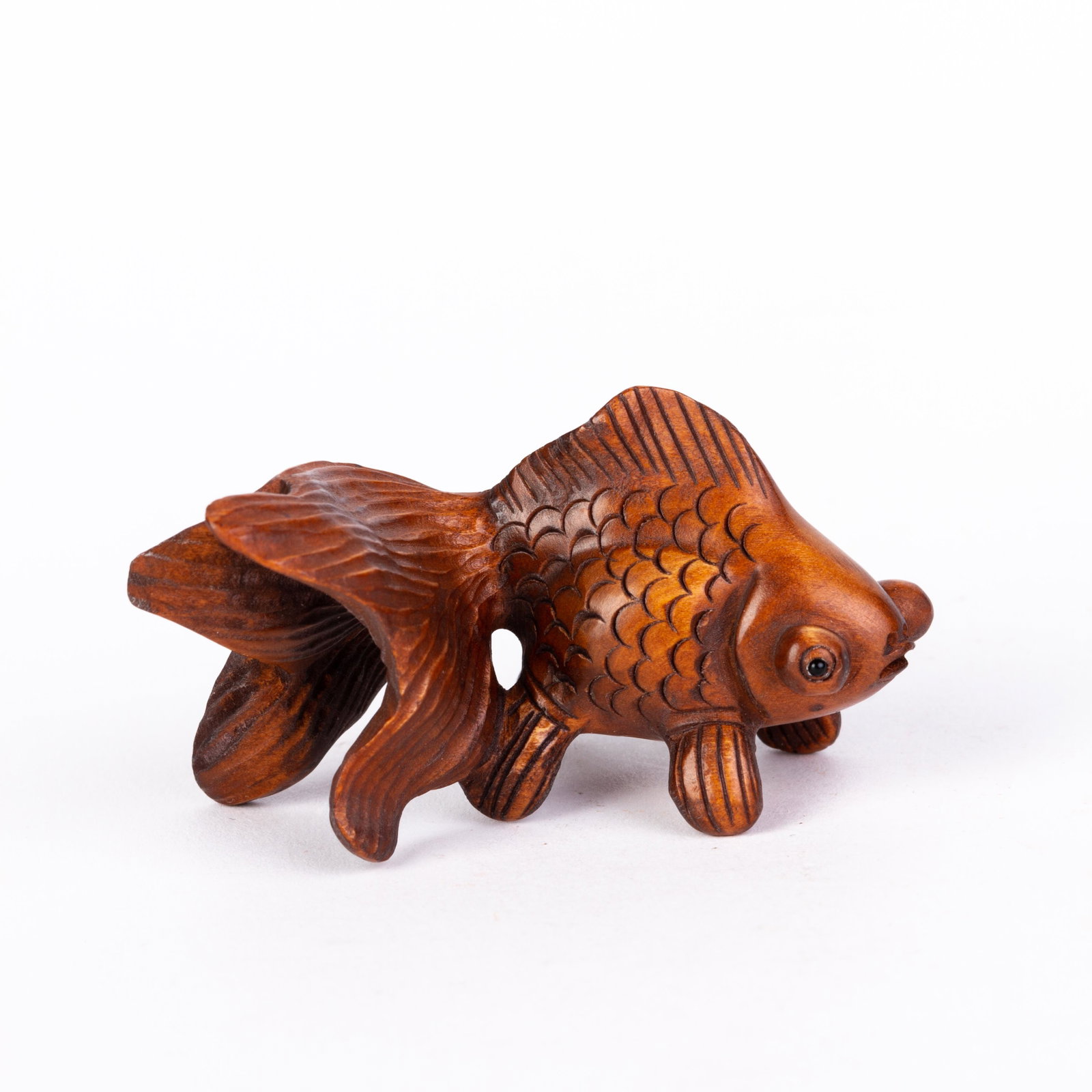 Signed Japanese Carved Wood Netsuke Inro: DIMENSIONS APPROX 7x4x3CM. Please carefully study all photographs to get an accurate idea of the object. In good condition, as seen. Shipping is in-house and we ship internationally to US and rest of 