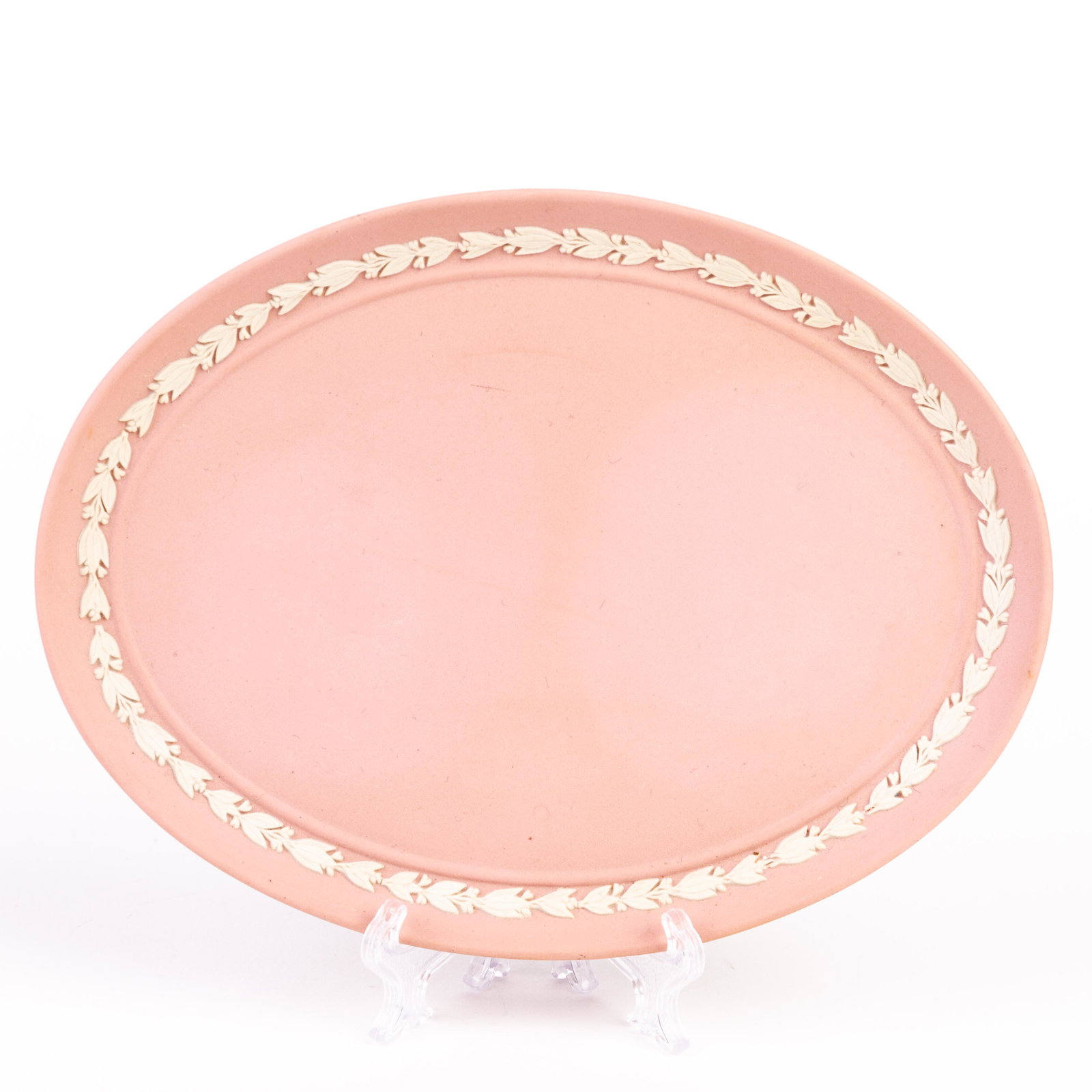 Wedgwood Pink Jasperware Oval Plate: DIMENSIONS APPROX 16.5x12.5x1CM. Please carefully study all photographs to get an accurate idea of the object. In good condition, as seen. Shipping is in-house and we ship internationally to US and re