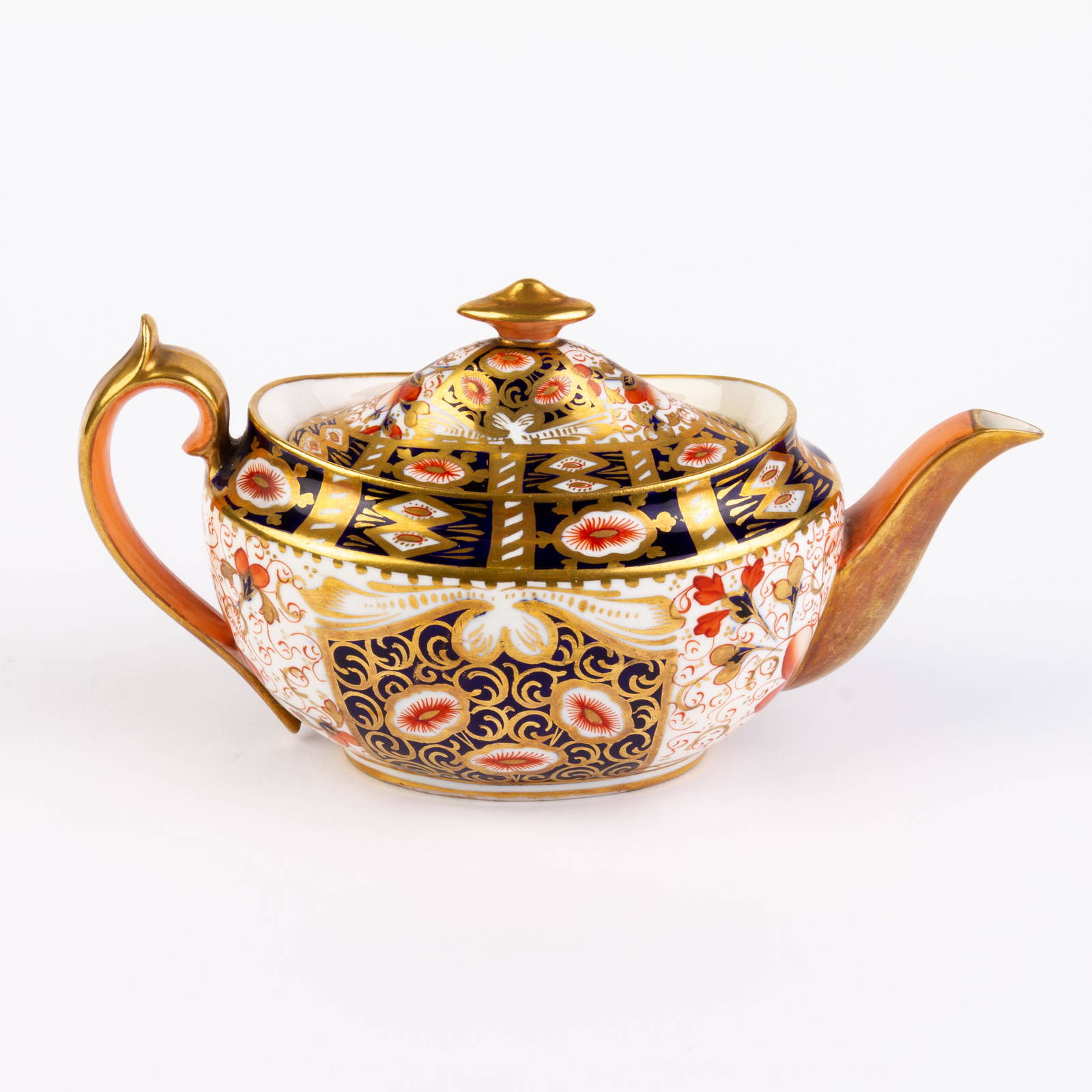 Royal Crown Derby Imari Porcelain Teapot Auction