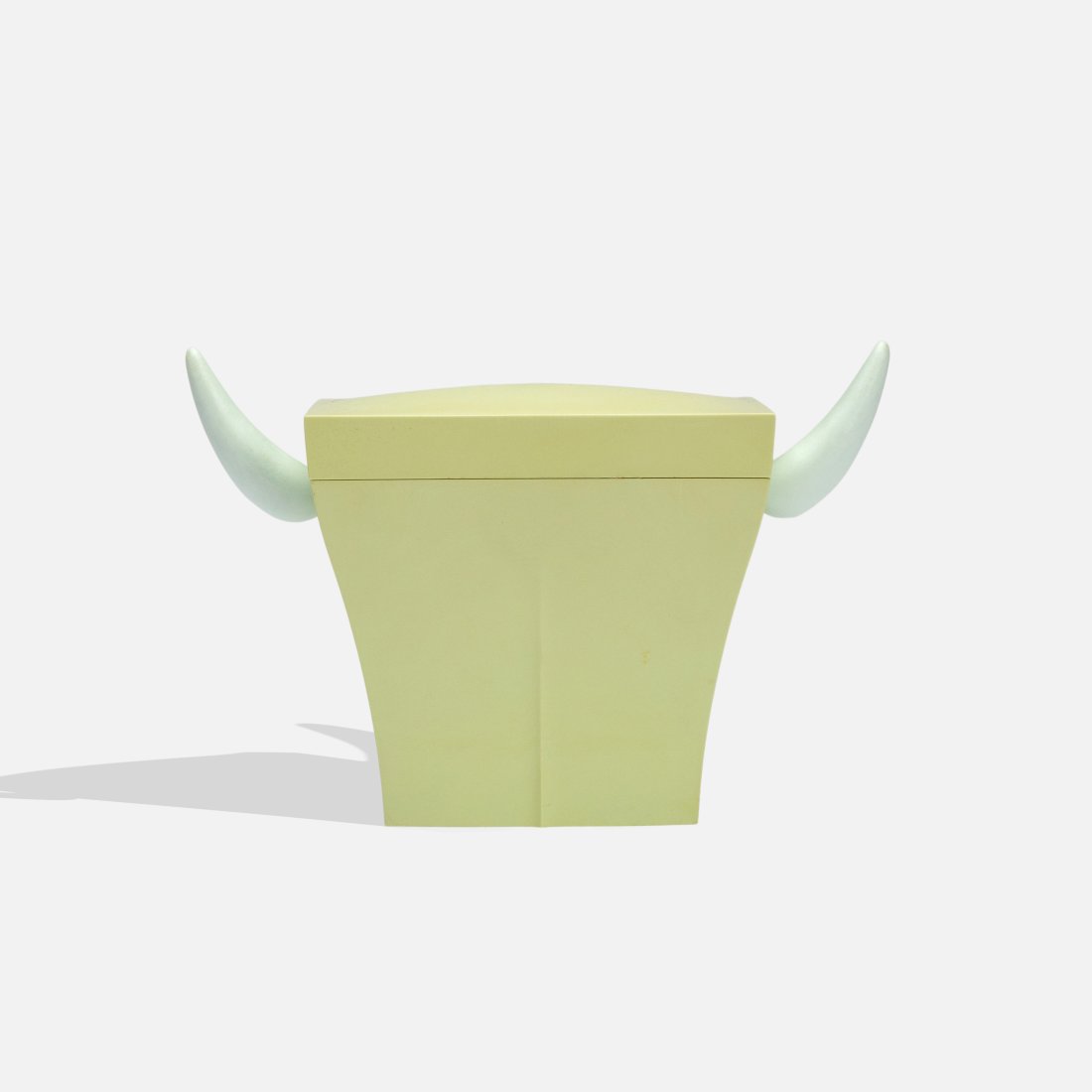 Philippe Starck, Mr. Meu Meu (1 of 2)