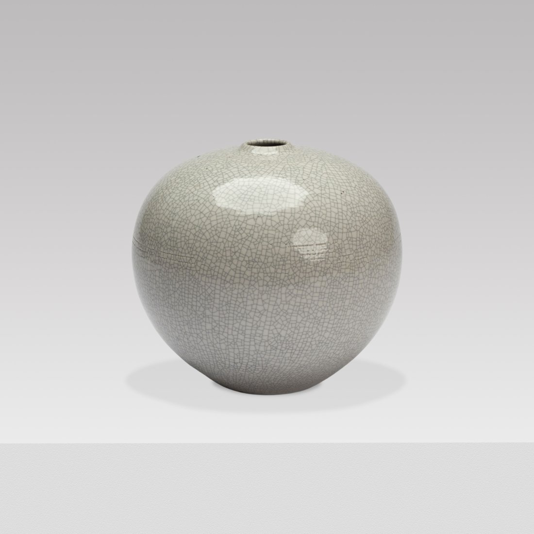 Cliff Lee, Vase (1 of 3)