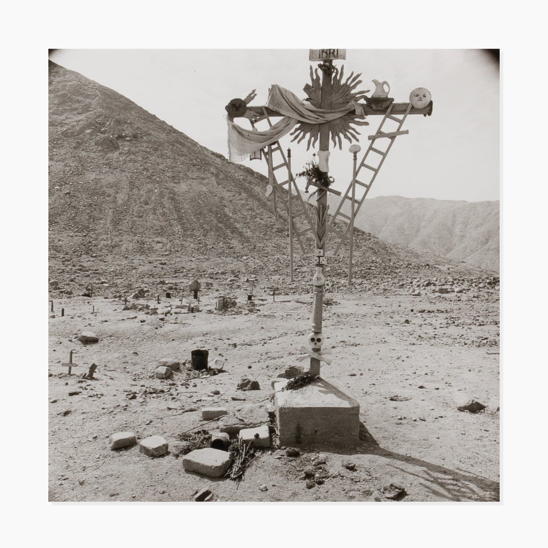 Rosalind Fox Solomon, Untitled (Peru) (1 of 3)