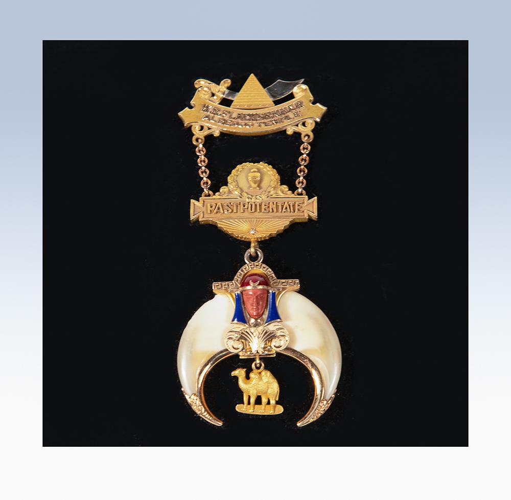 Masonic Shriners gold medal with diamond 14k and 10k (1 of 6)