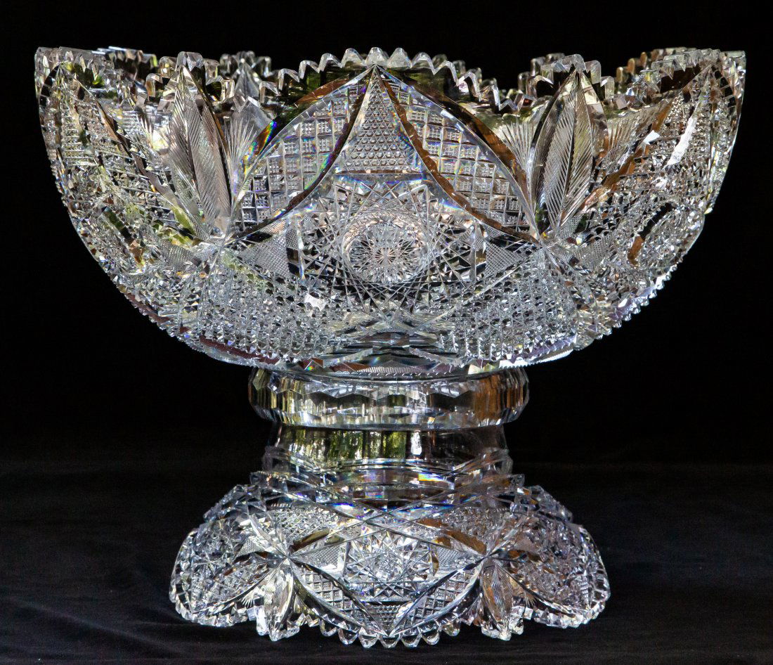 Gigantic Quaker City Haverford Cut Glass Punch Bowl XL (1 of 10)