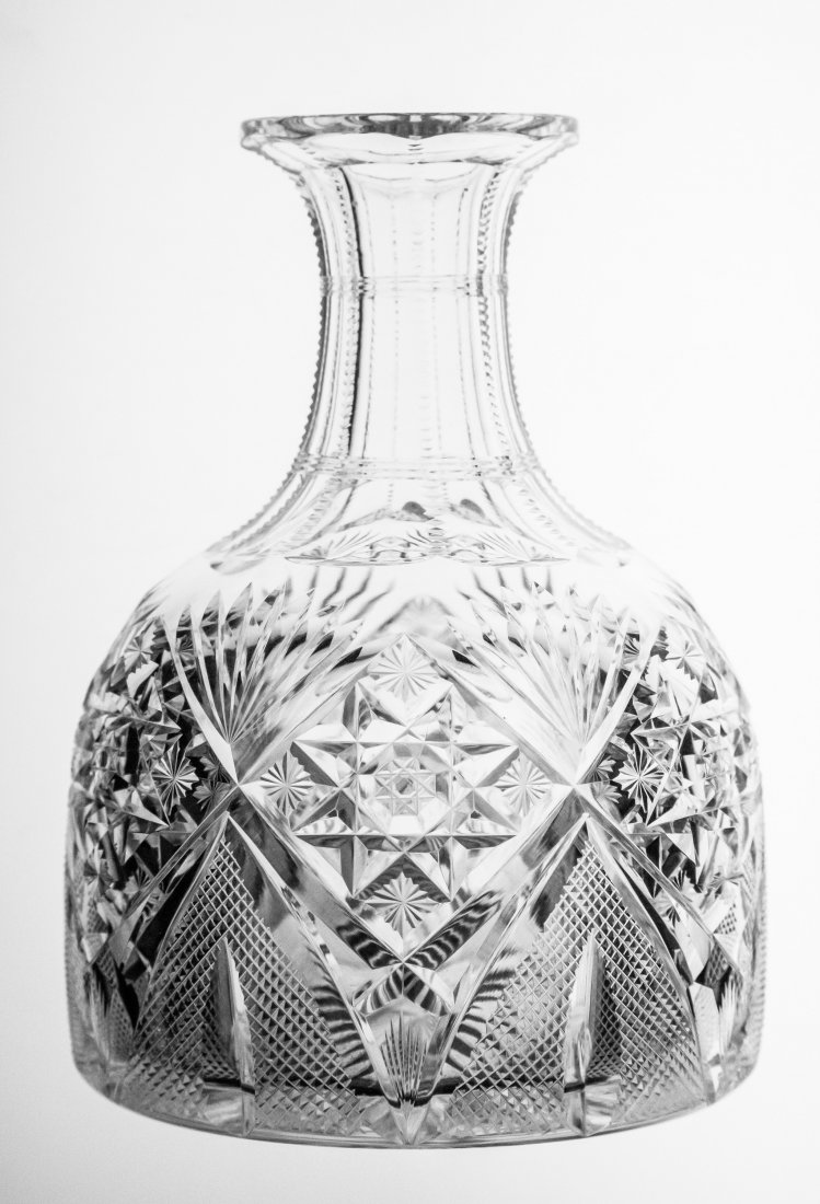 Rare Hawkes Venetian Brilliant Cut Glass Ships Carafe: Great ships carafe in Hawkes Venetian pattern. Great old design - wood wheel polished.2147