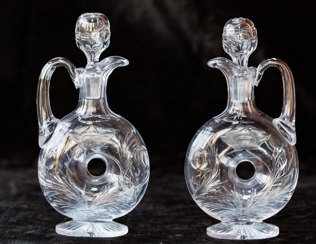 The Best Oil & Vinegar Cut Glass Stevens and Williams: This is the best oil and vinegar I've ever seen. It was likely engraved in Stourbridge by Stevens and Williams as it features some motifs they used and they frequently used an air trap handle like thi