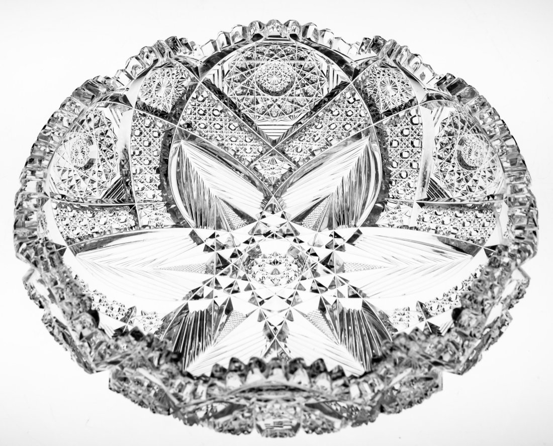 Meticulous Pairpoint Silverleaf Brilliant Cut Glass Low Bowl: Tons of cutting on this beauty by Pairpoint in their Silverleaf pattern. Blank is exceptional with rolled in top.