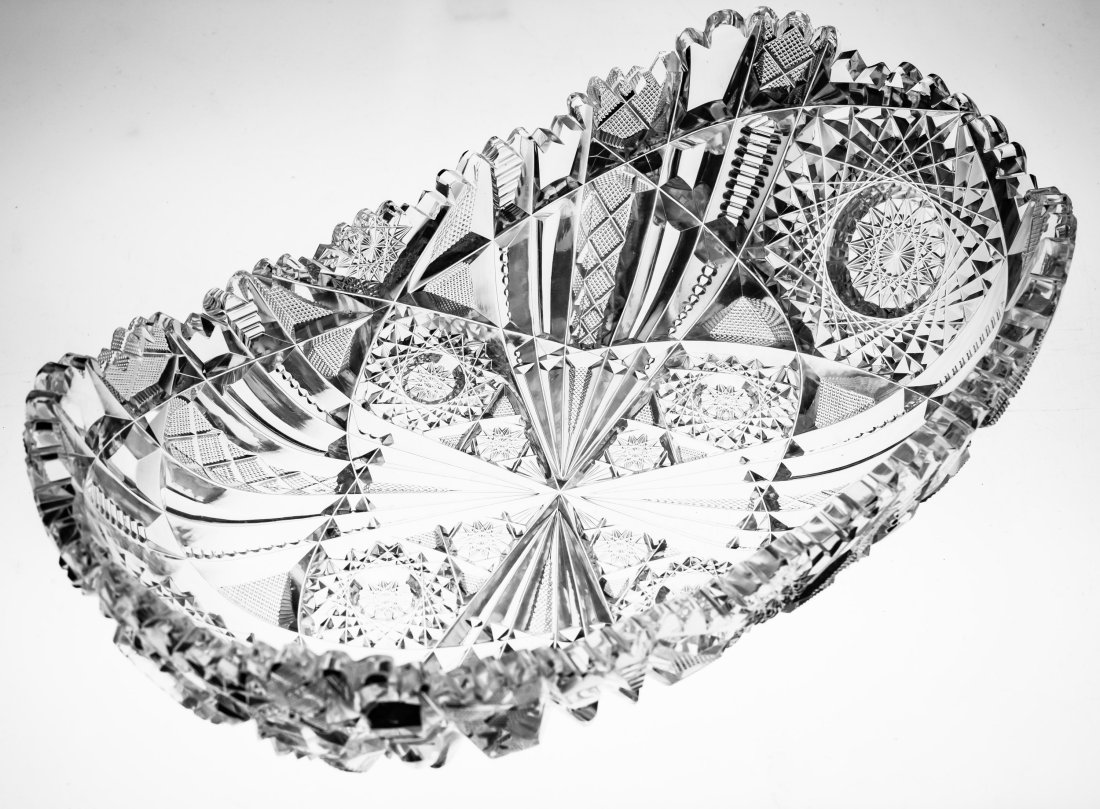 Beautiful Old Libbey Wedgemere American Brilliant Cut Glass Bread Tray: This cradled bread tray is a distinct Libbey blank cut in the early portion of the period by Libbey in their very desirable Wedgmere design. Amazing cutting and clear tusks with deep miters running co