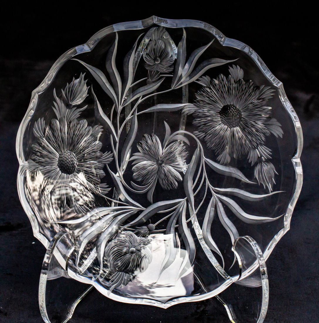 Gorgeous Tuthill Brilliant Period Cut Glass Engraved Intaglio Plate (1 of 6)
