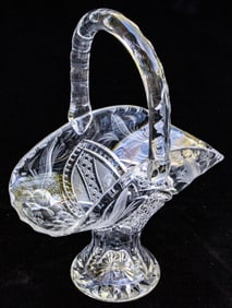 Beautiful Cut and Engraved American Brilliant Cut Glass Cystal