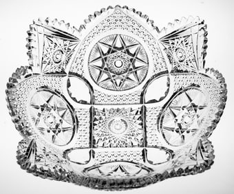 Unbelievable Meriden Jewel American Brilliant Cut Glass Flared Bowl