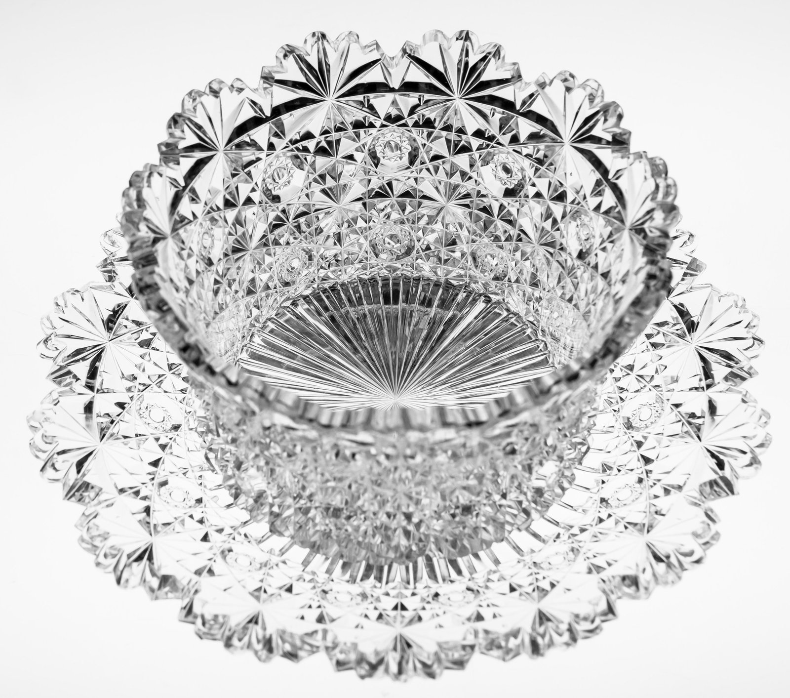 Beautiful Hawkes Persian American Brilliant Period Cut Glass Mayonnaise Set: Nice mayo and underplate cut in Hawkes early Persian. Most pieces in this cut are very sharp and very clear and this set is no exception - one of the best mayo sets I've seen.