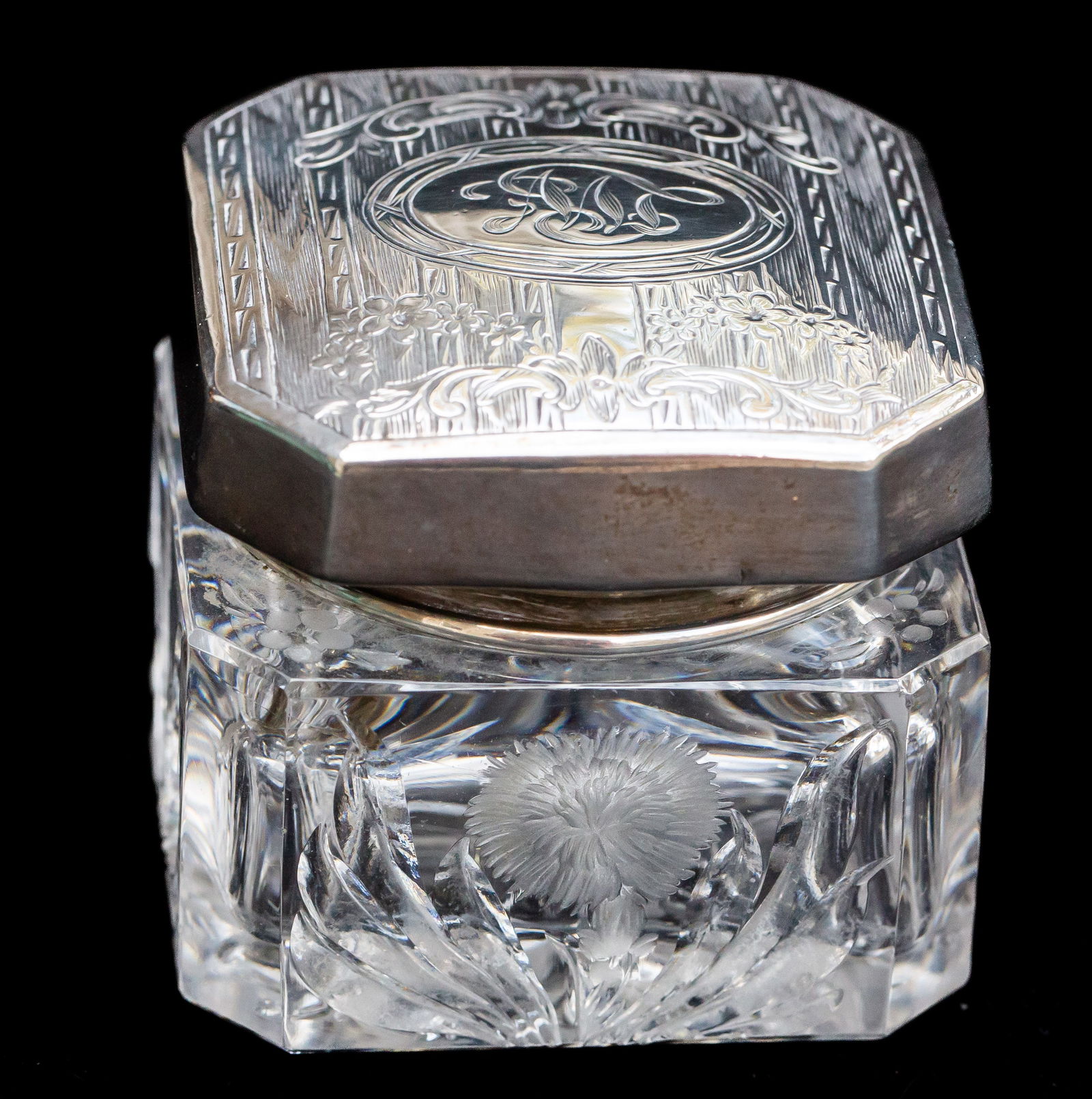 Precious Hawkes Gravic Carnation American Brilliant Cut Glass Sachet Jar Gorham Silver (1 of 7)