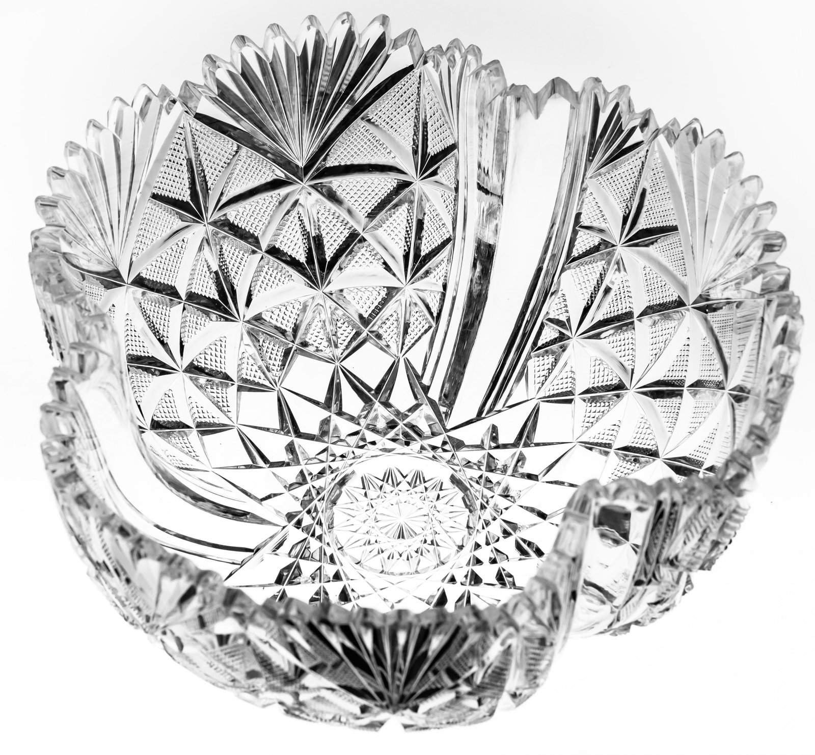Unusual Bergen? American Brilliant Cut Glass 3-leaf Clover Bowl: I believe this bowl was cut in the early portion of the Brilliant Period by J.D. Bergen. I have two other bowls on this blank they cut on this blank. Great polish and blank on this early piece.